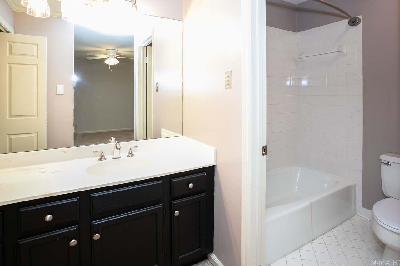 ANDOVER SQUARE - Residential