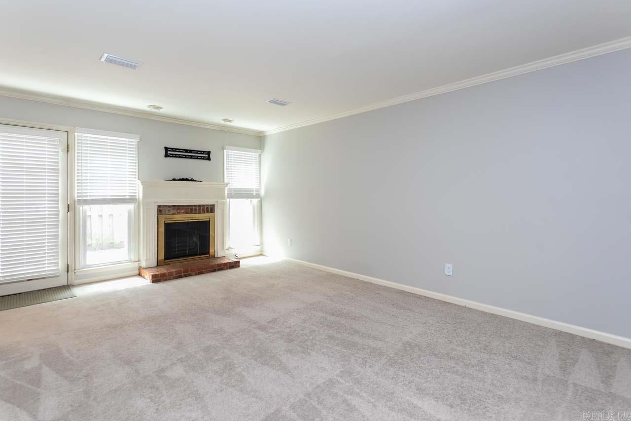 ANDOVER SQUARE - Residential