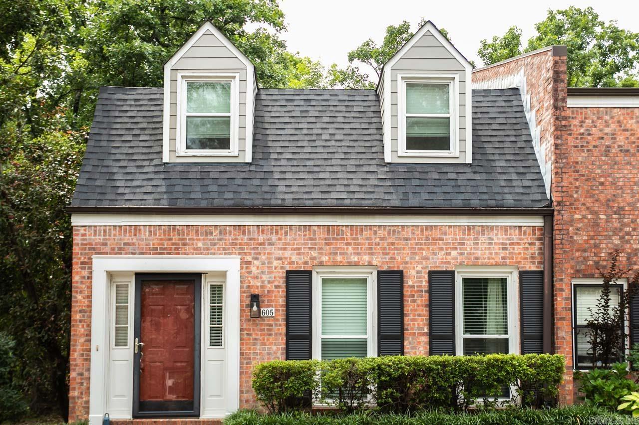Coveted end-unit townhome in the desirable Andover Court community. This spacious home has the potential for the primary bedroom on the main level. Enjoy your own private courtyard backing up to Reservoir park, providing beautiful green space views and added privacy.  Conveniently located across from the clubhouse and pool. Move-in ready with a new roof and new oven, dishwasher, and microwave. Refrigerator, washer and dryer all convey. Don't miss your opportunity to enjoy low maintenance living in a fantastic location!