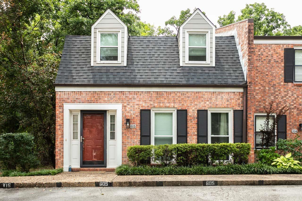 ANDOVER SQUARE - Residential