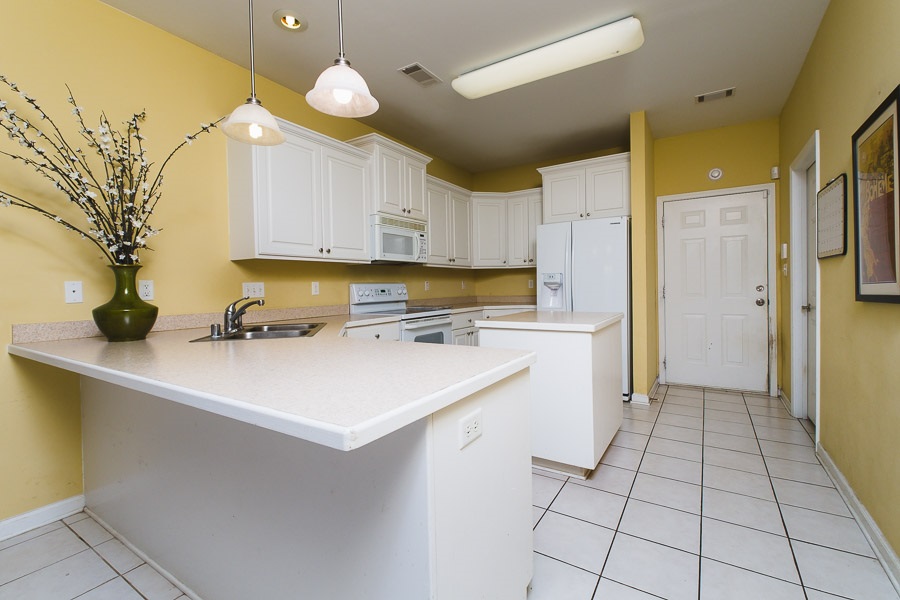 STAGECOACH VILLAGE - Residential