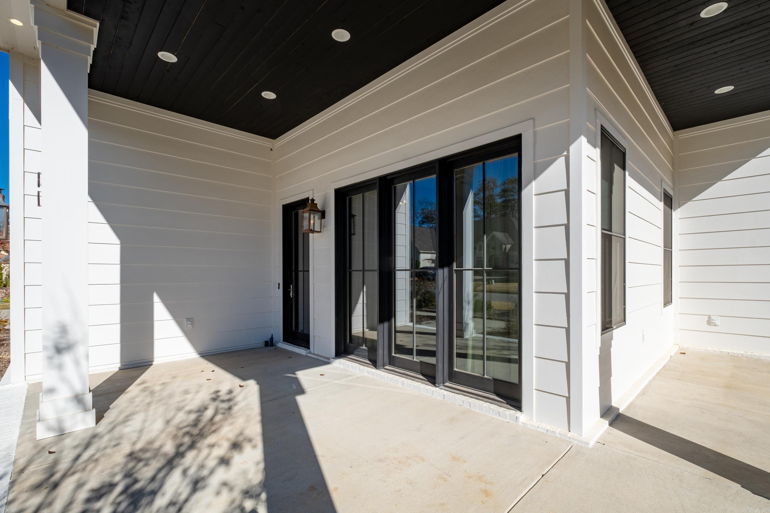 CHENAL VALLEY HALLEN COURT - Residential