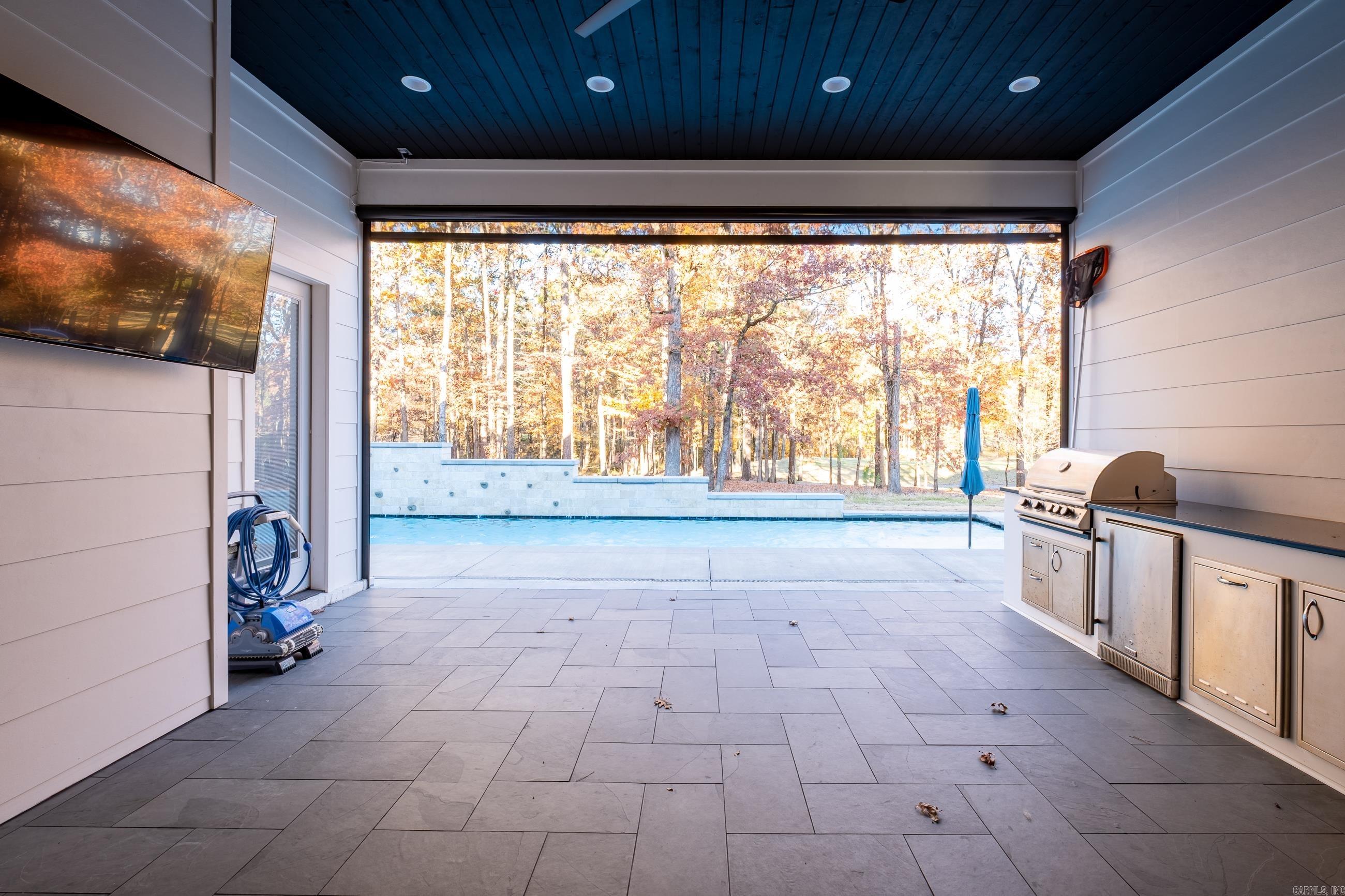 CHENAL VALLEY HALLEN COURT - Residential