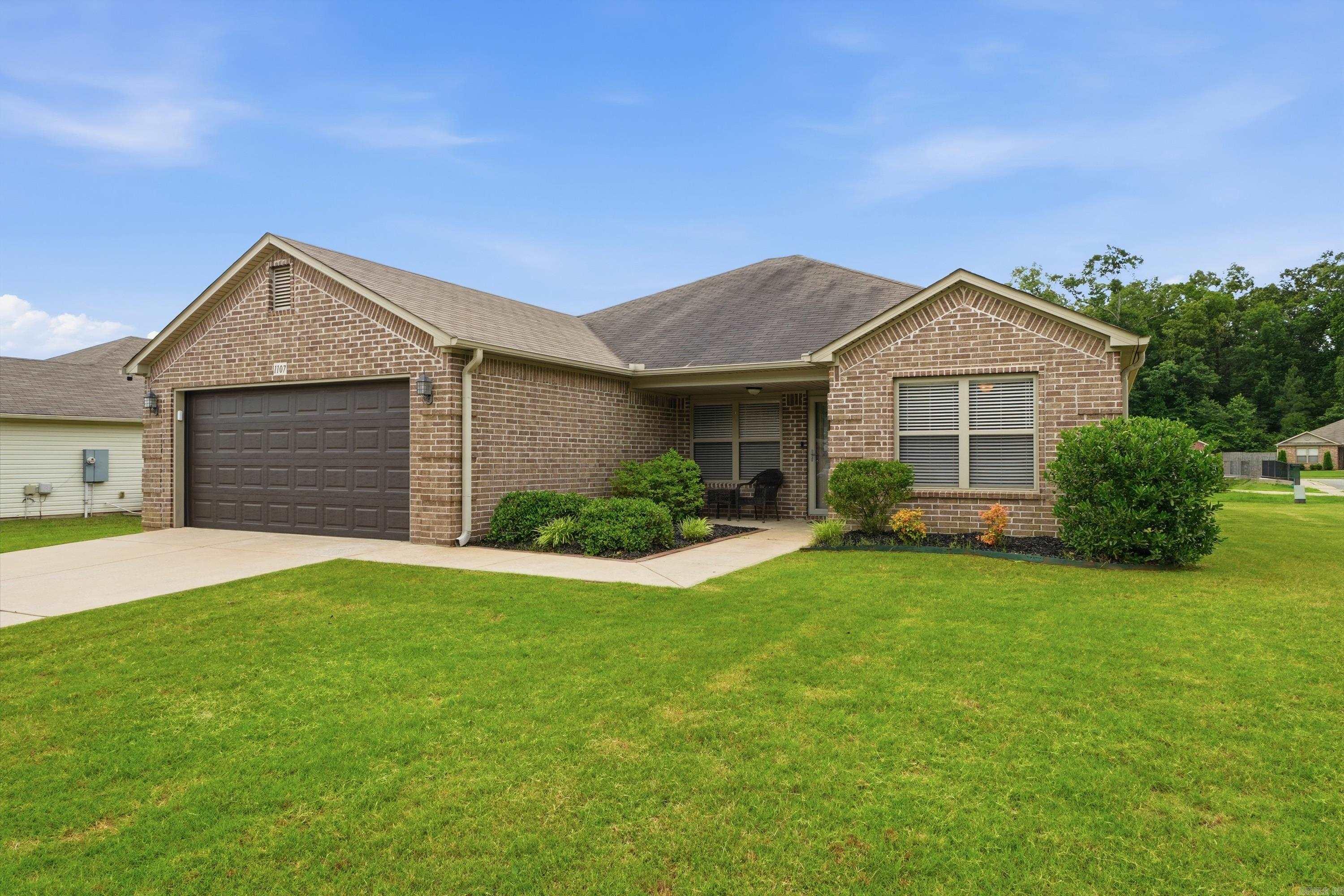 THE CROSSING AT OAK HILL - Residential