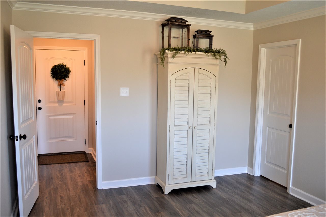 Makenna Cove - Residential
