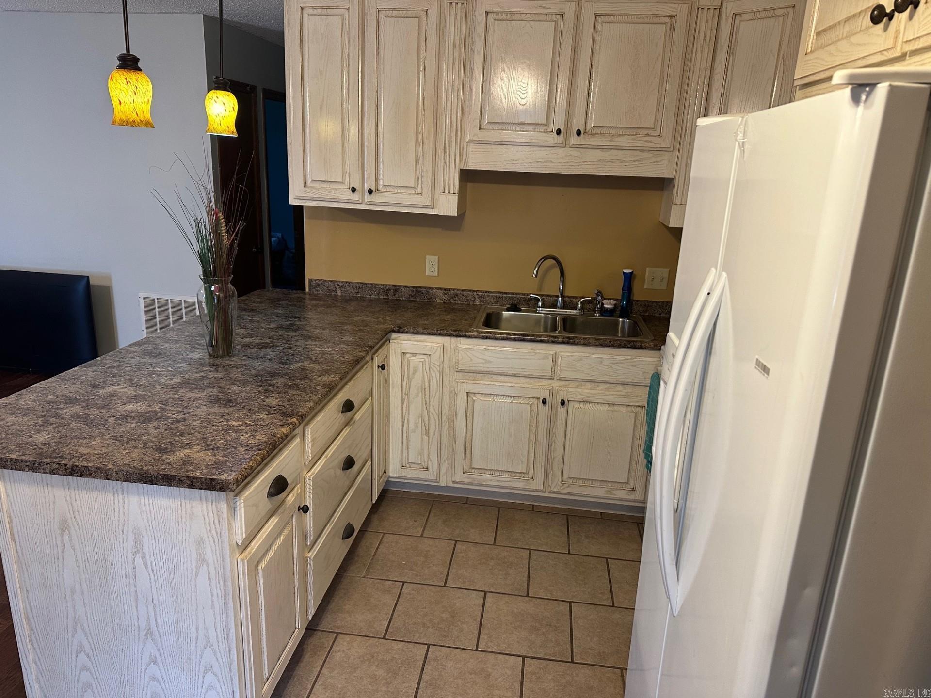 Harrison & Douglas - Residential