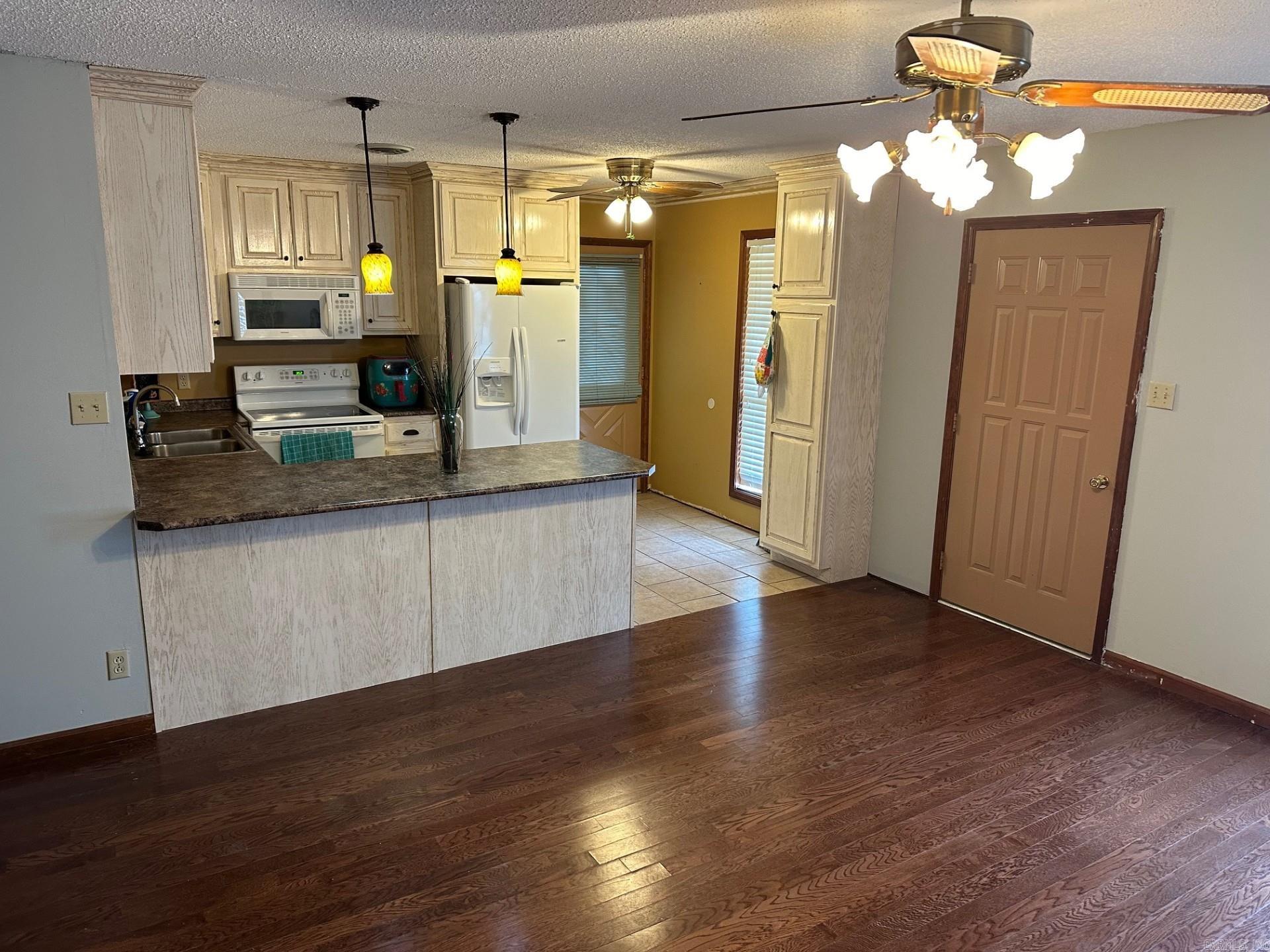 Harrison & Douglas - Residential