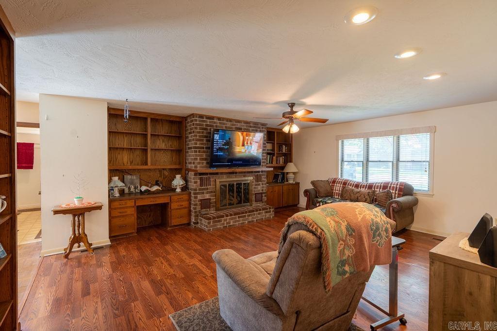 WESTGATE - Residential