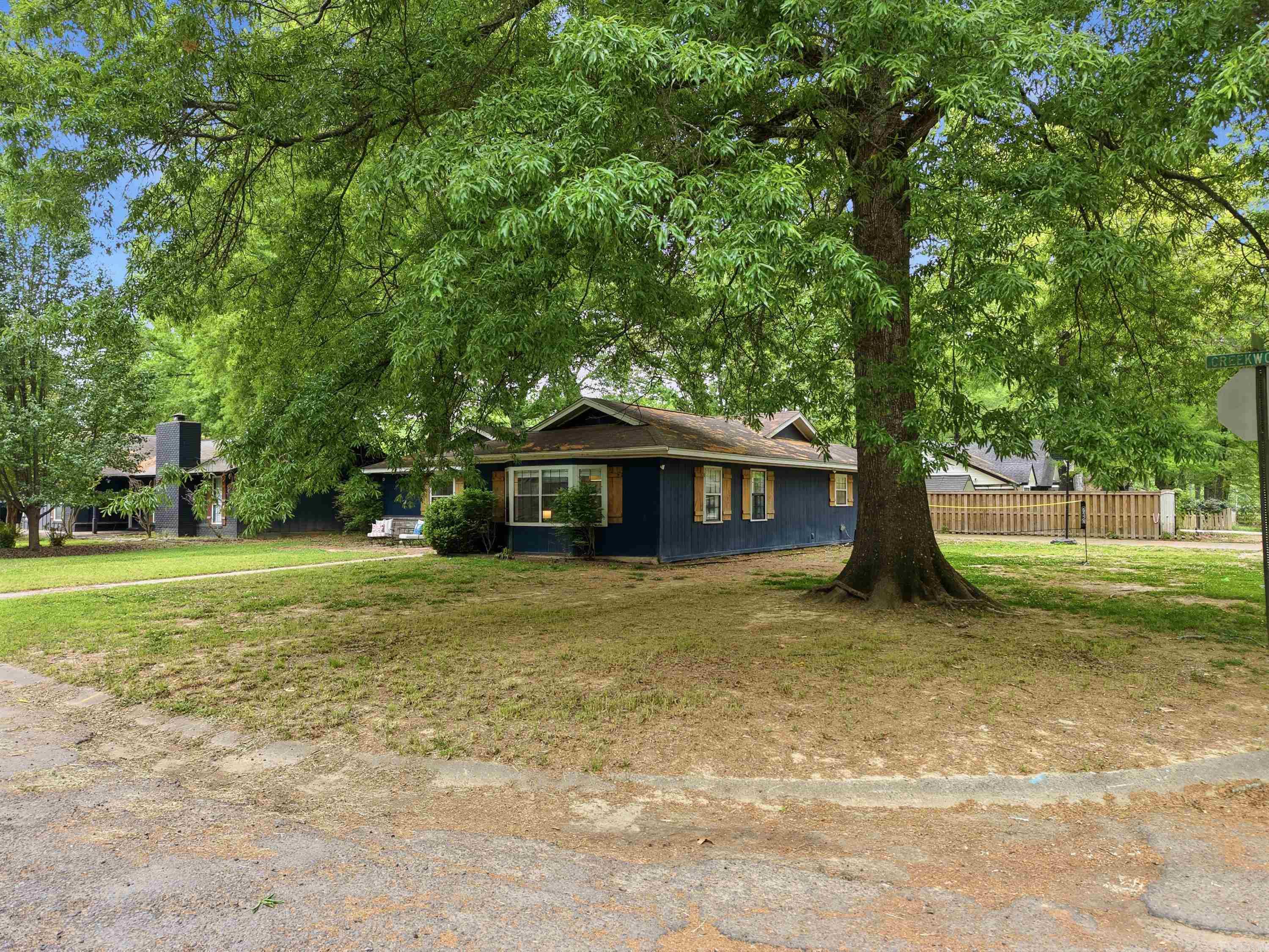 CREEKWOOD - Residential