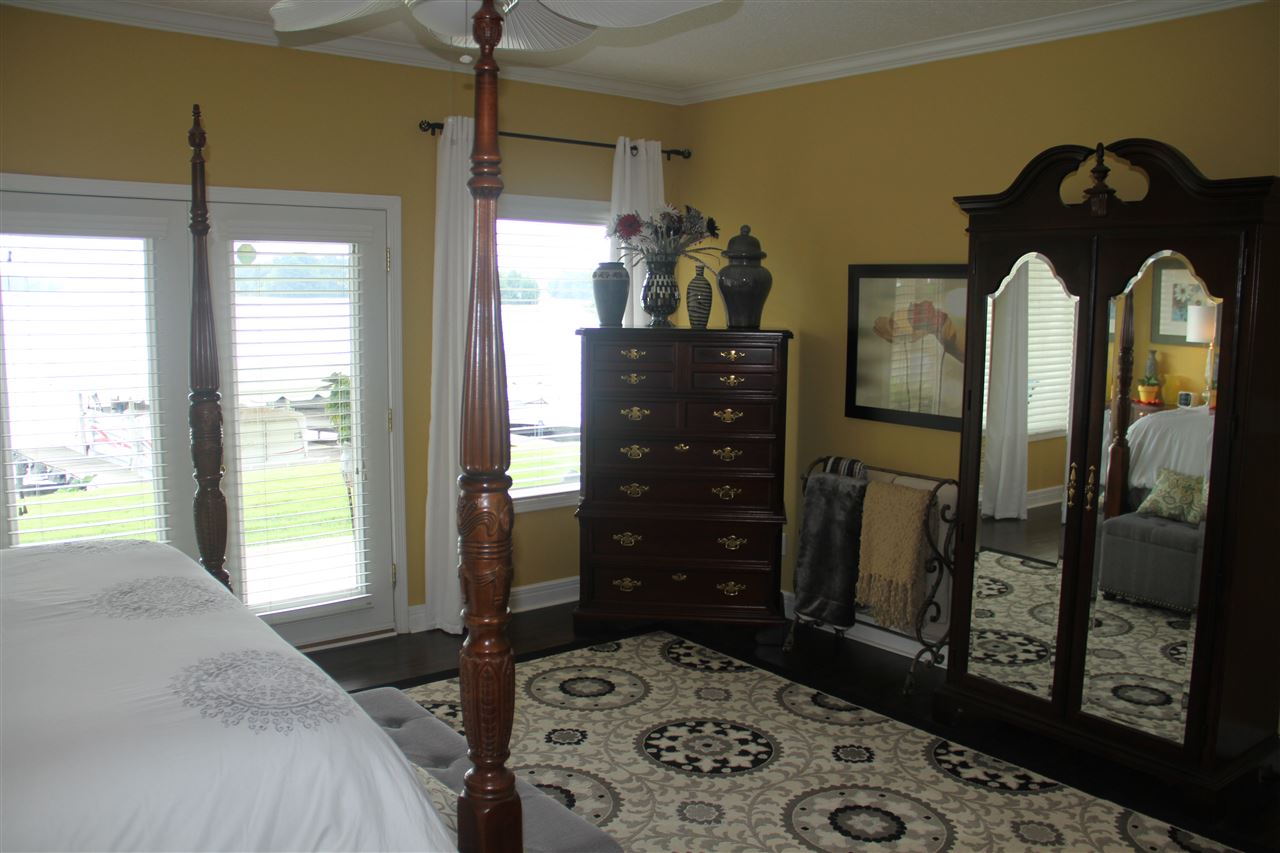 WATERS EDGE HPR - Residential