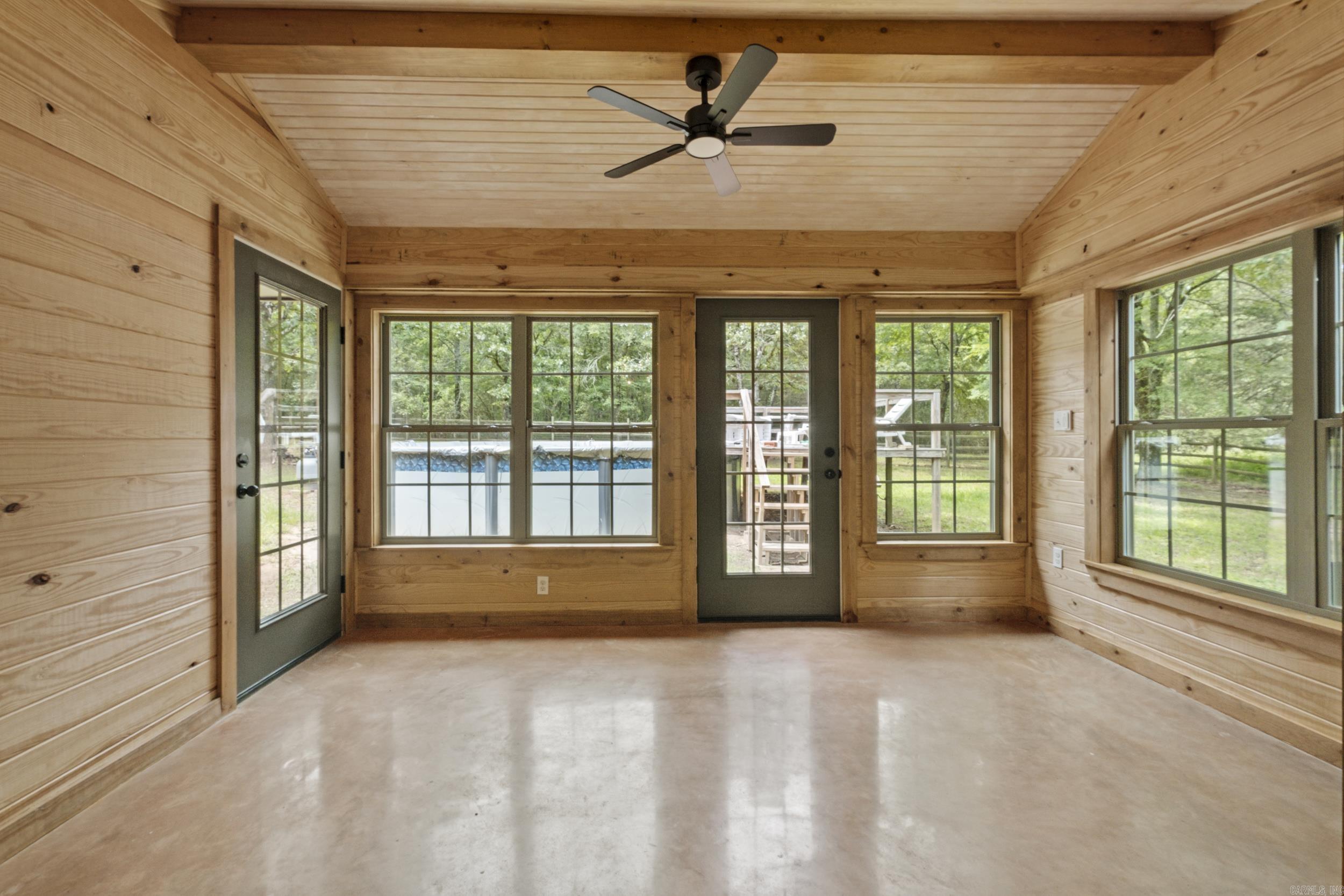 KIKE ACRES SUBD - Residential