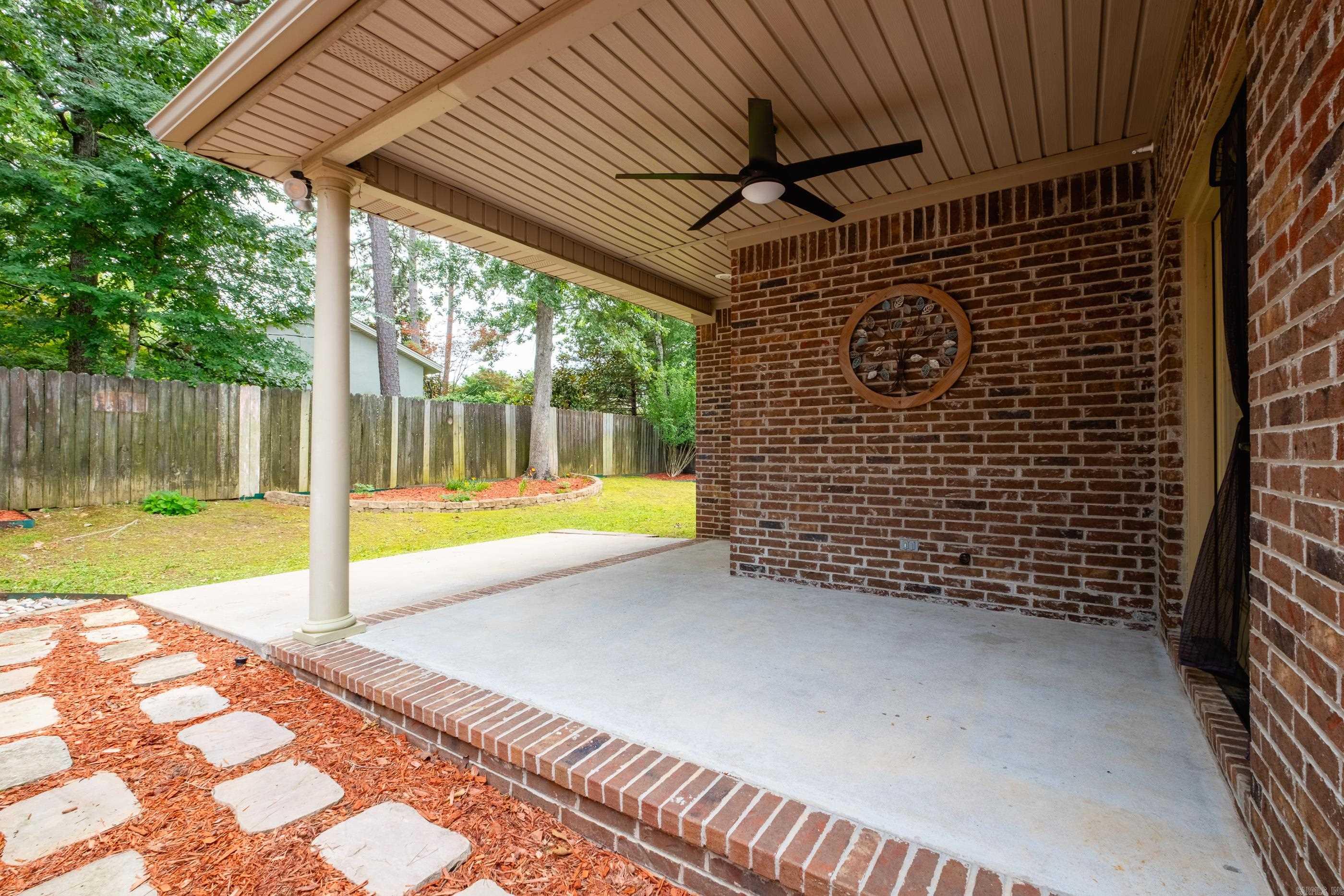LONGLEAF COVE - Residential