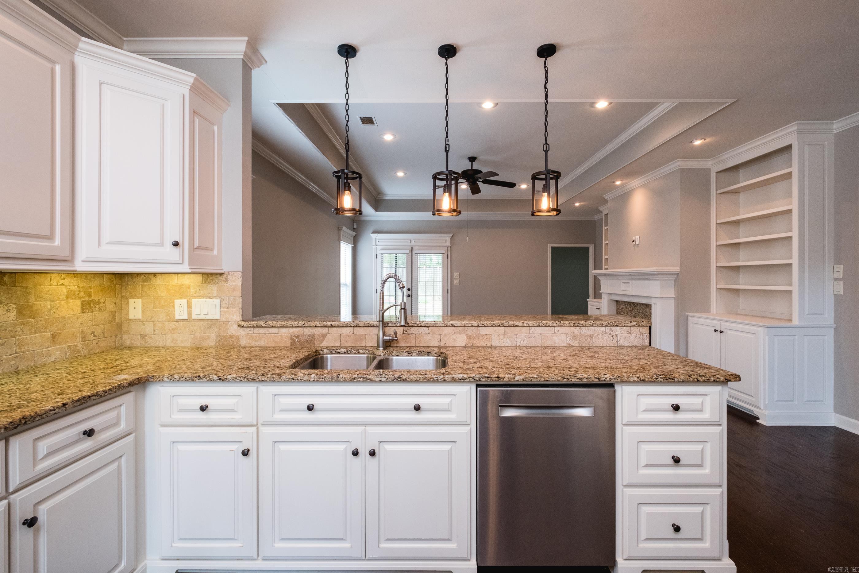 LONGLEAF COVE - Residential