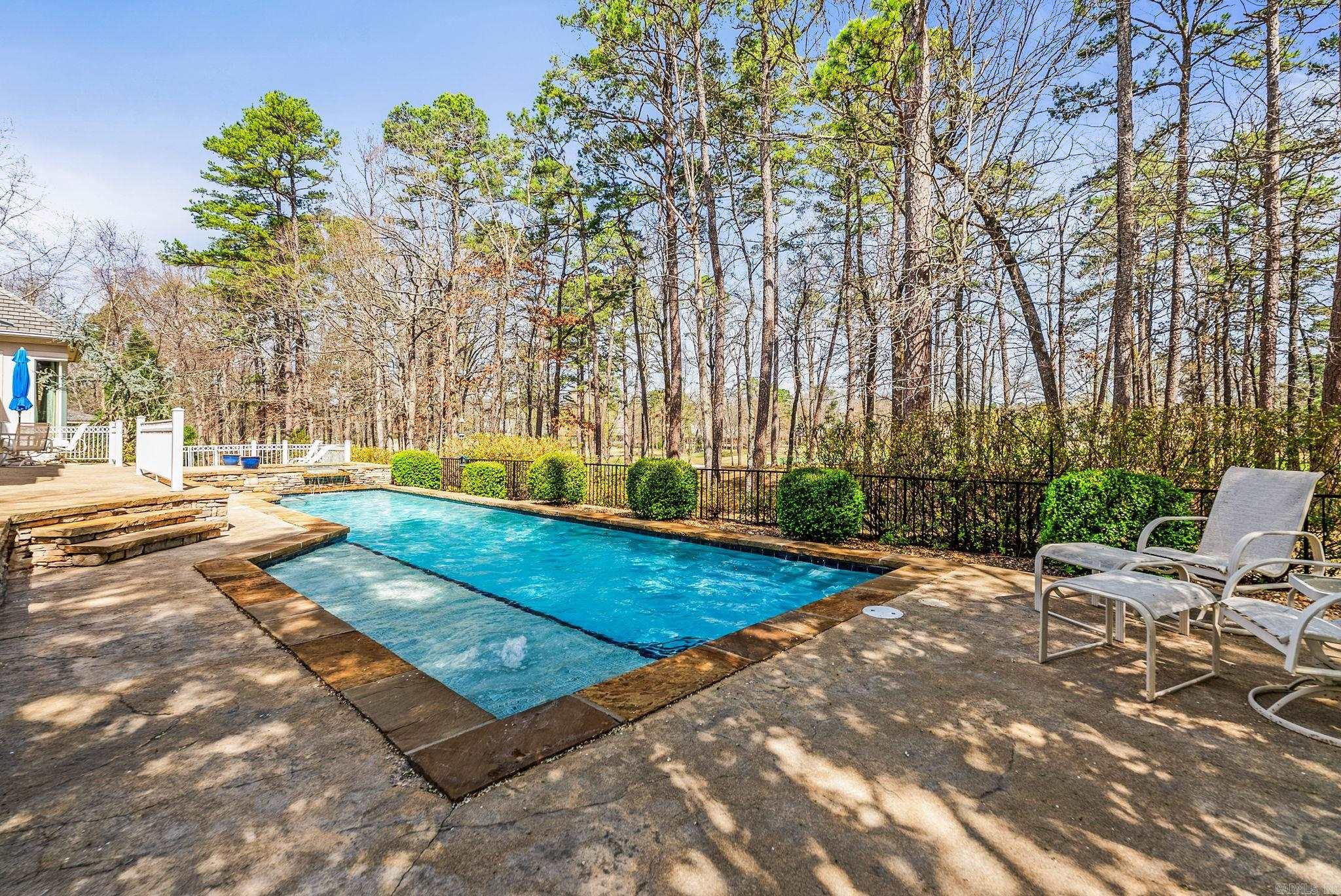 CHENAL VALLEY THE ESTATES - Residential