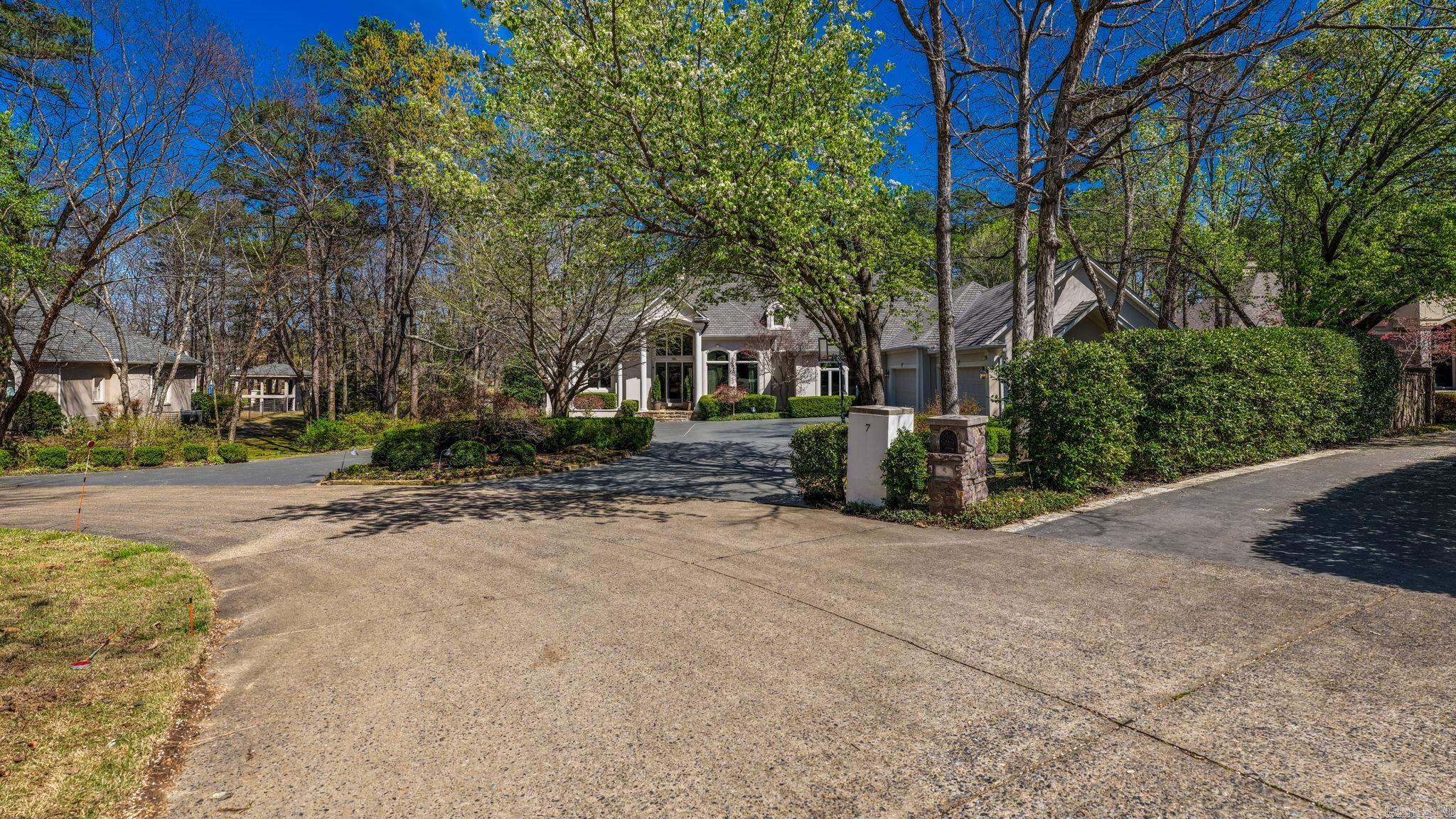 CHENAL VALLEY THE ESTATES - Residential
