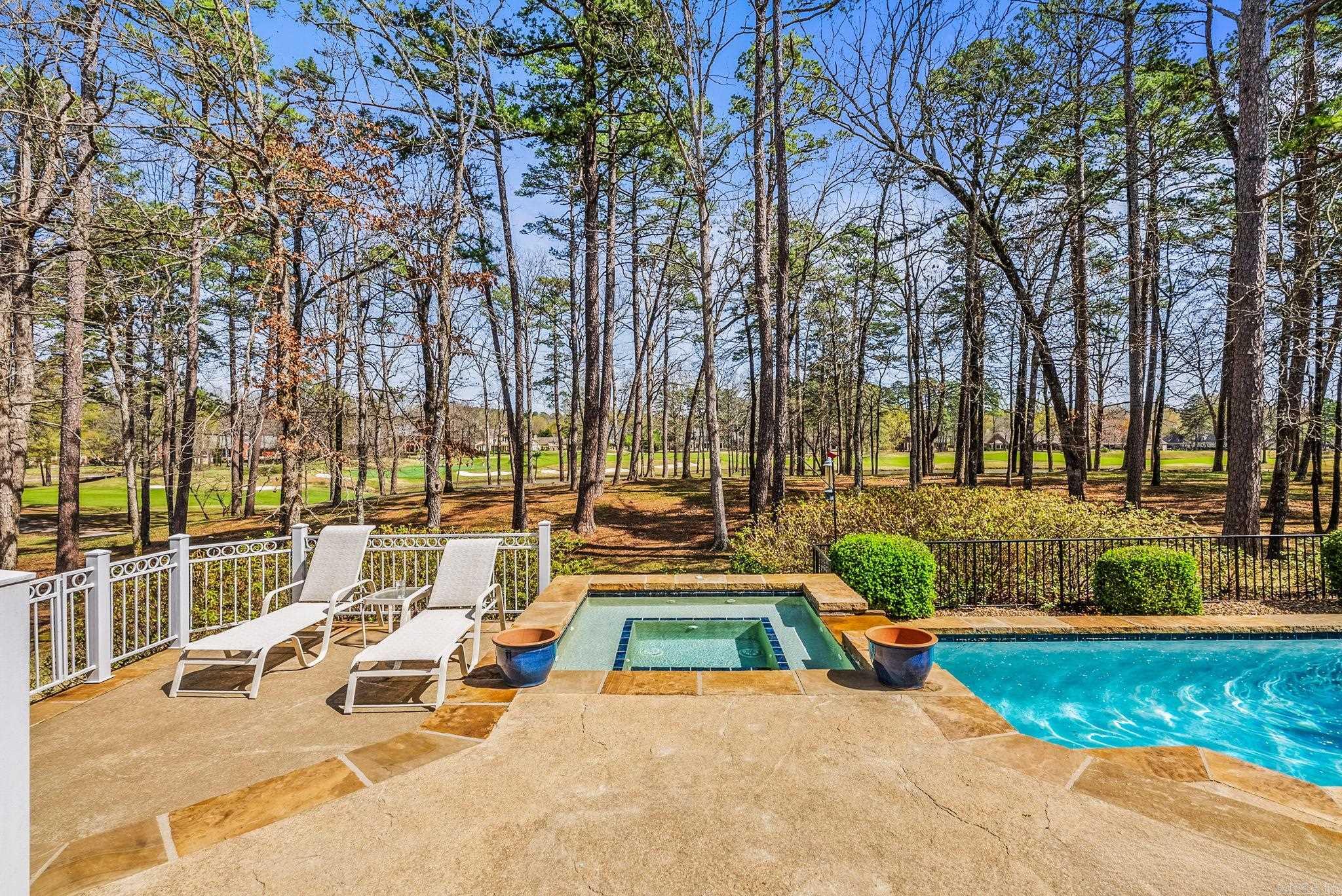 CHENAL VALLEY THE ESTATES - Residential