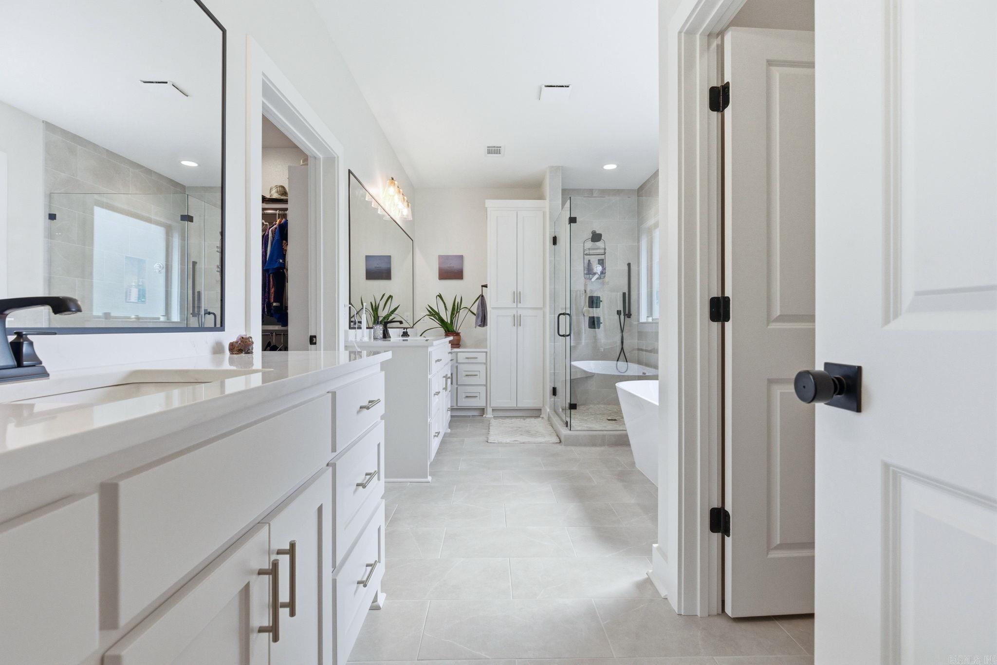 CHARLESTON PLACE SUBDIVISION - Residential Lease