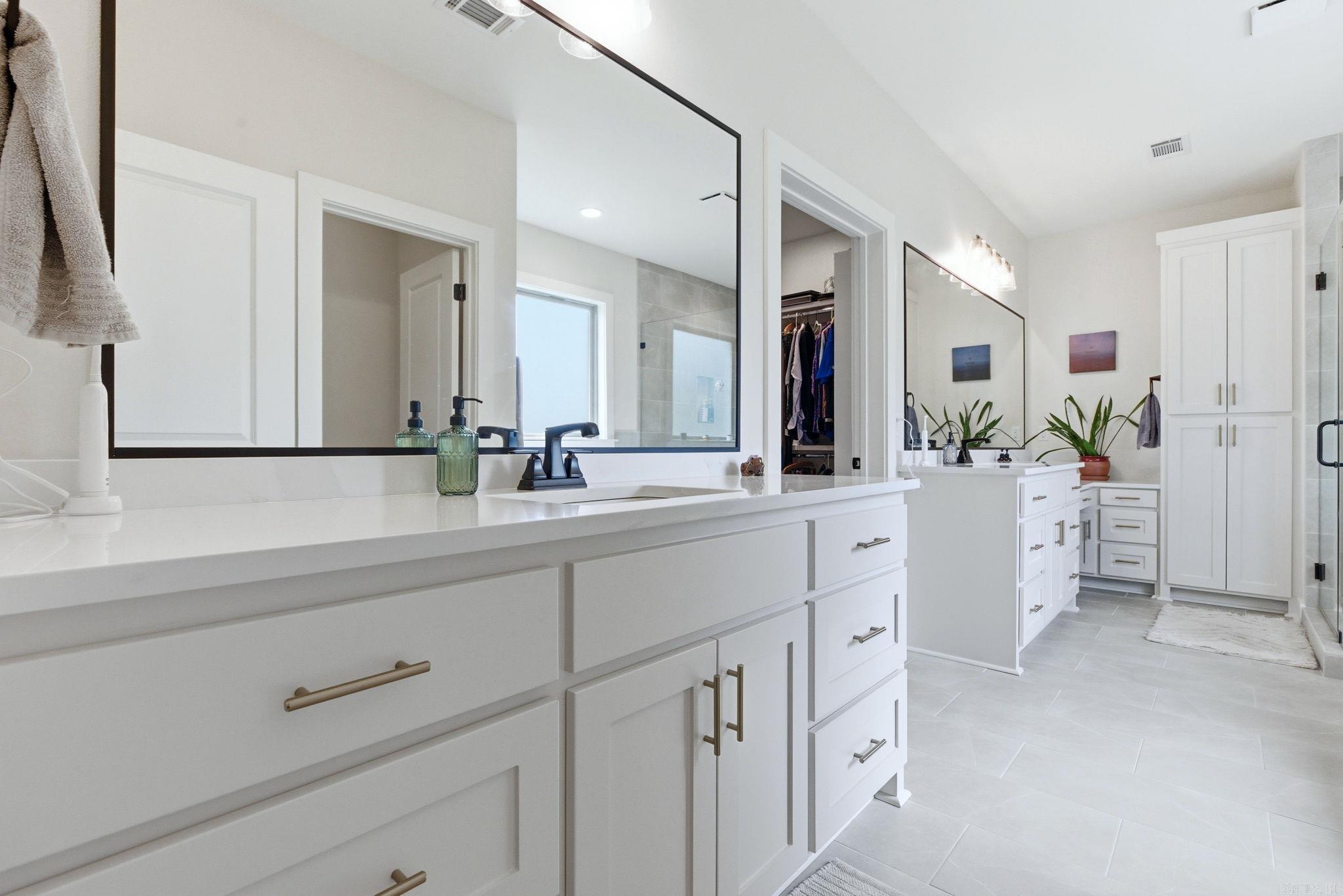 CHARLESTON PLACE SUBDIVISION - Residential Lease