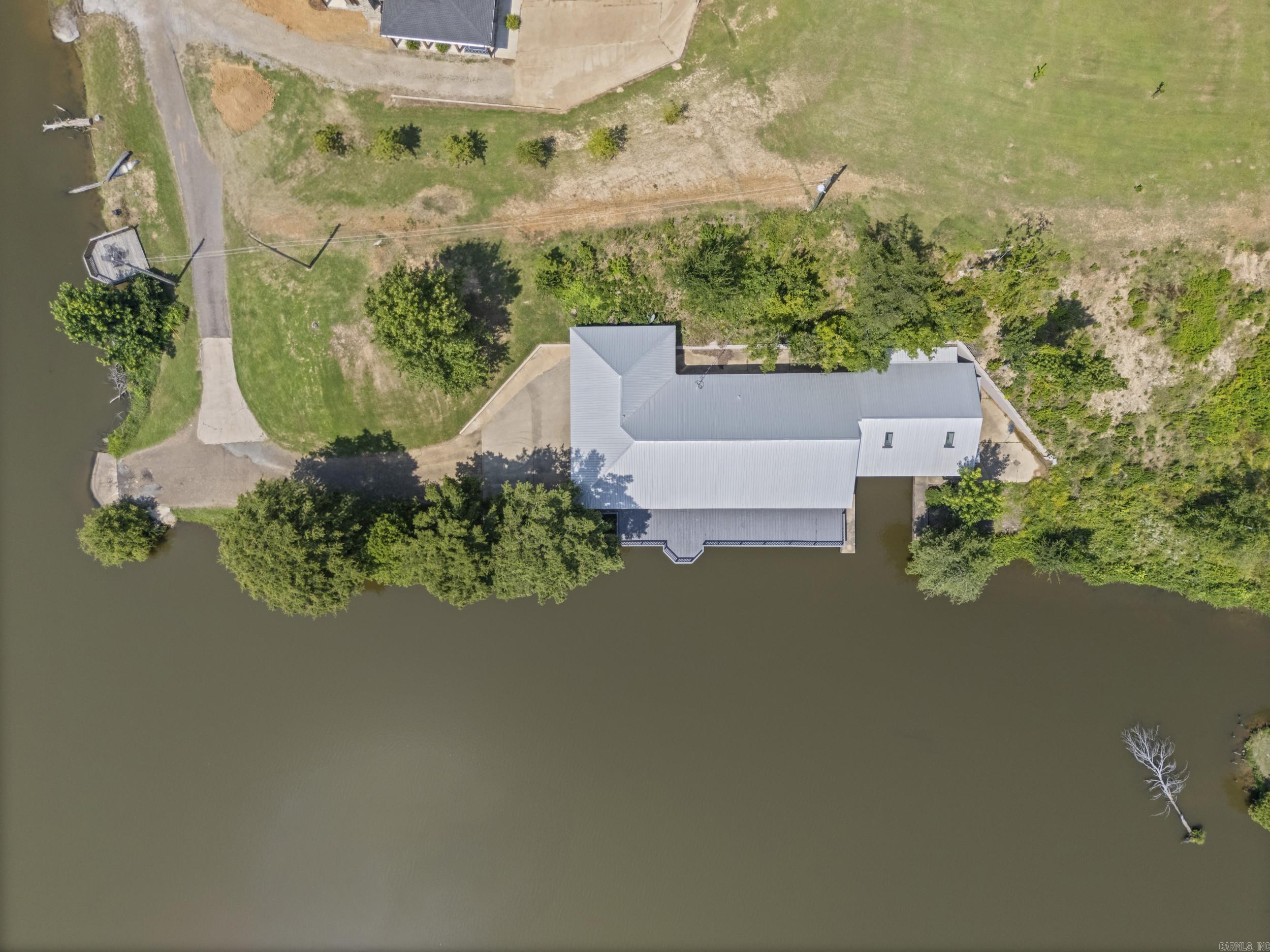 HUNTERS REST CORP - Residential
