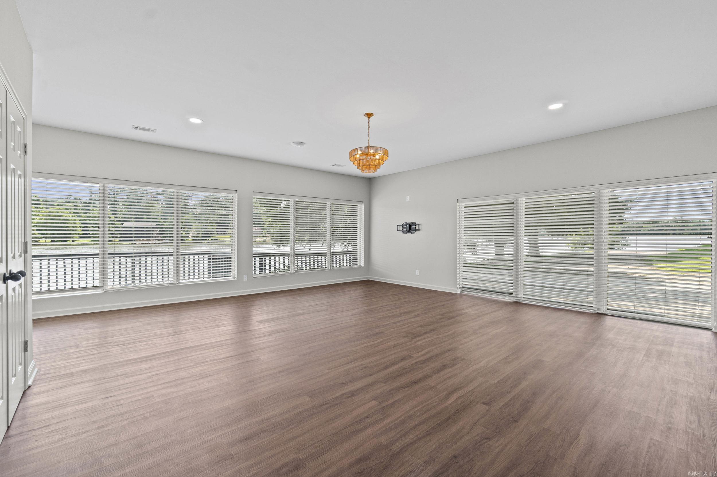HUNTERS REST CORP - Residential