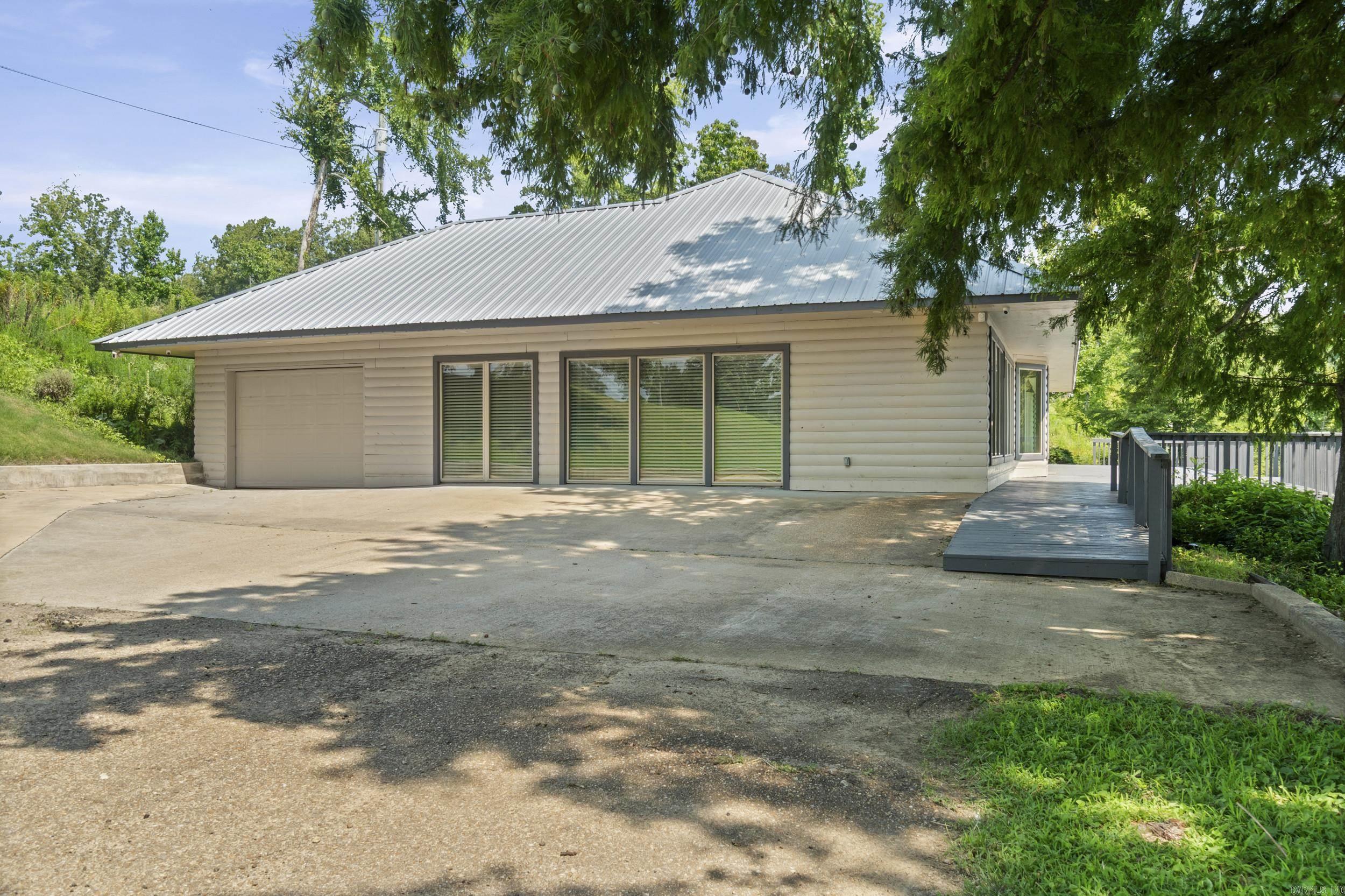 HUNTERS REST CORP - Residential