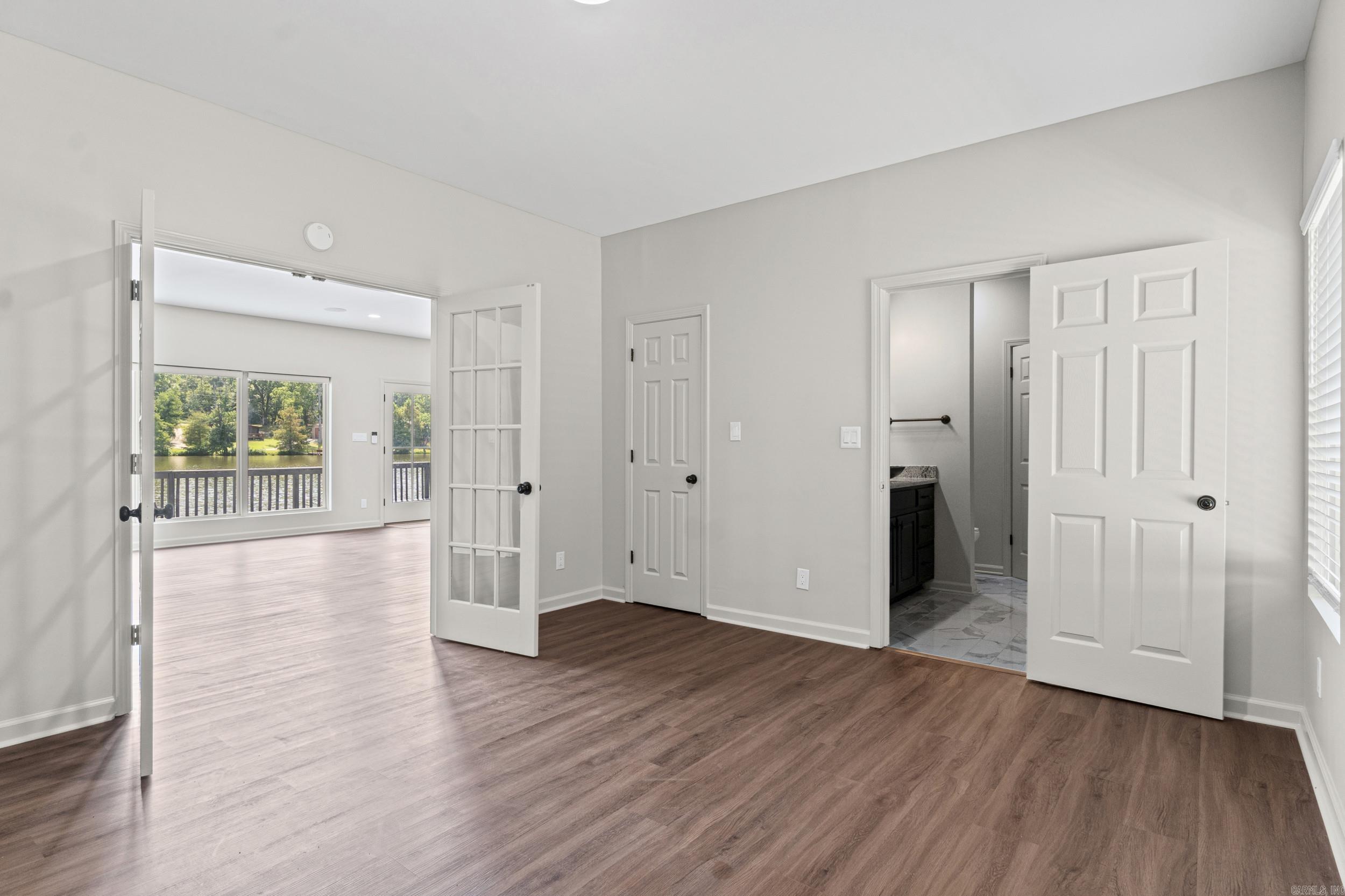 HUNTERS REST CORP - Residential