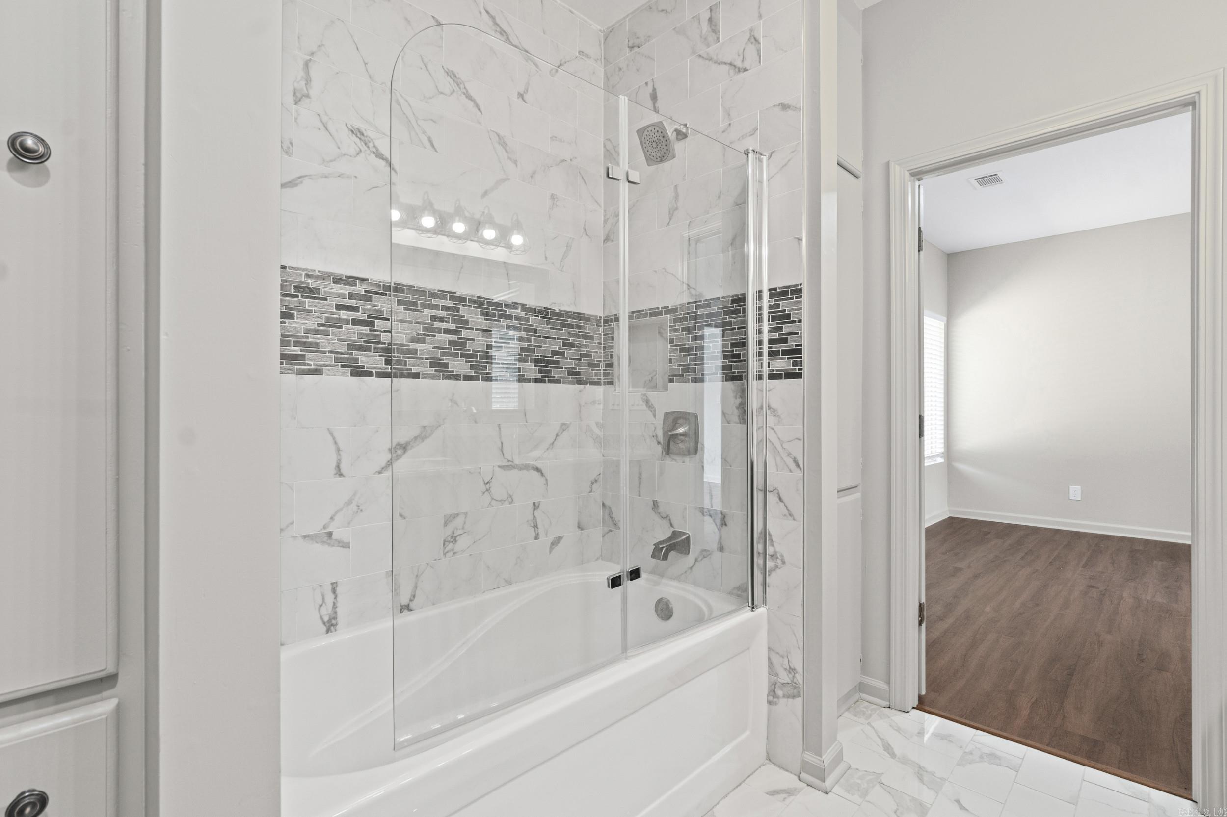 HUNTERS REST CORP - Residential