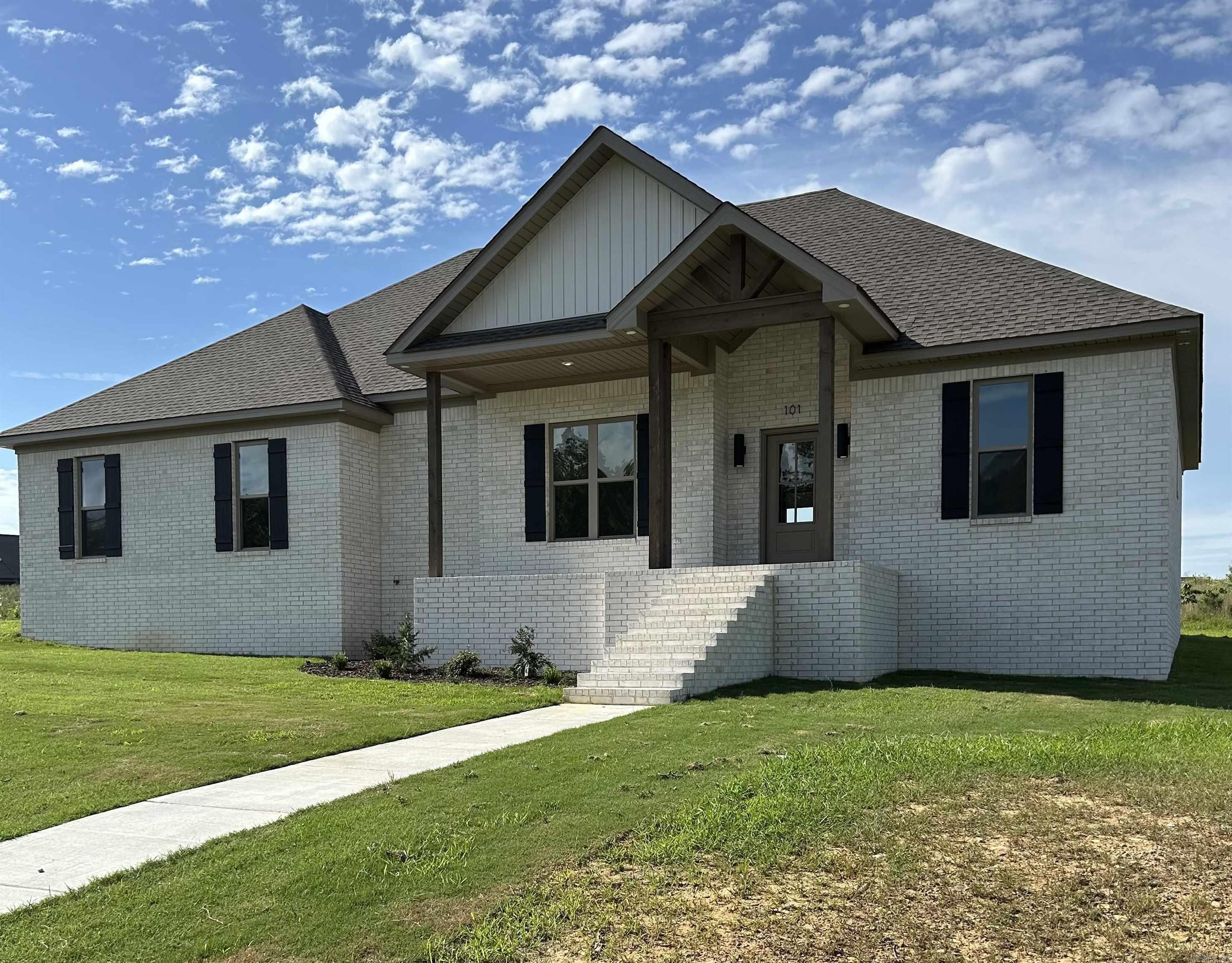 HIDDEN VALLEY ESTATES - Residential