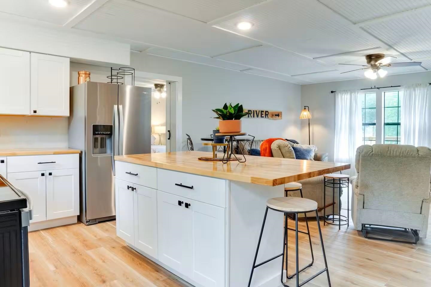 RIVER HEIGHTS - Residential