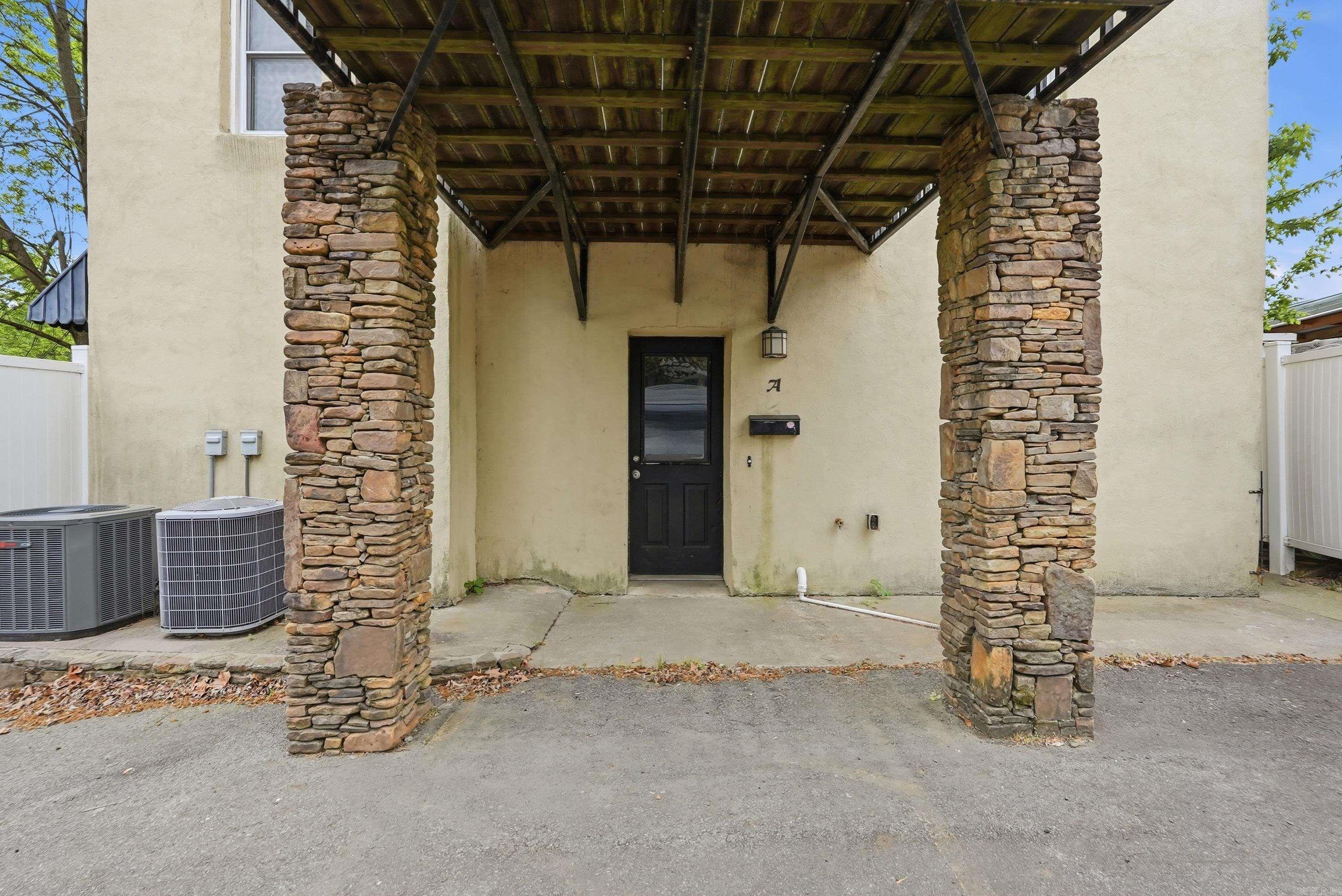 SPRING PARK - Residential