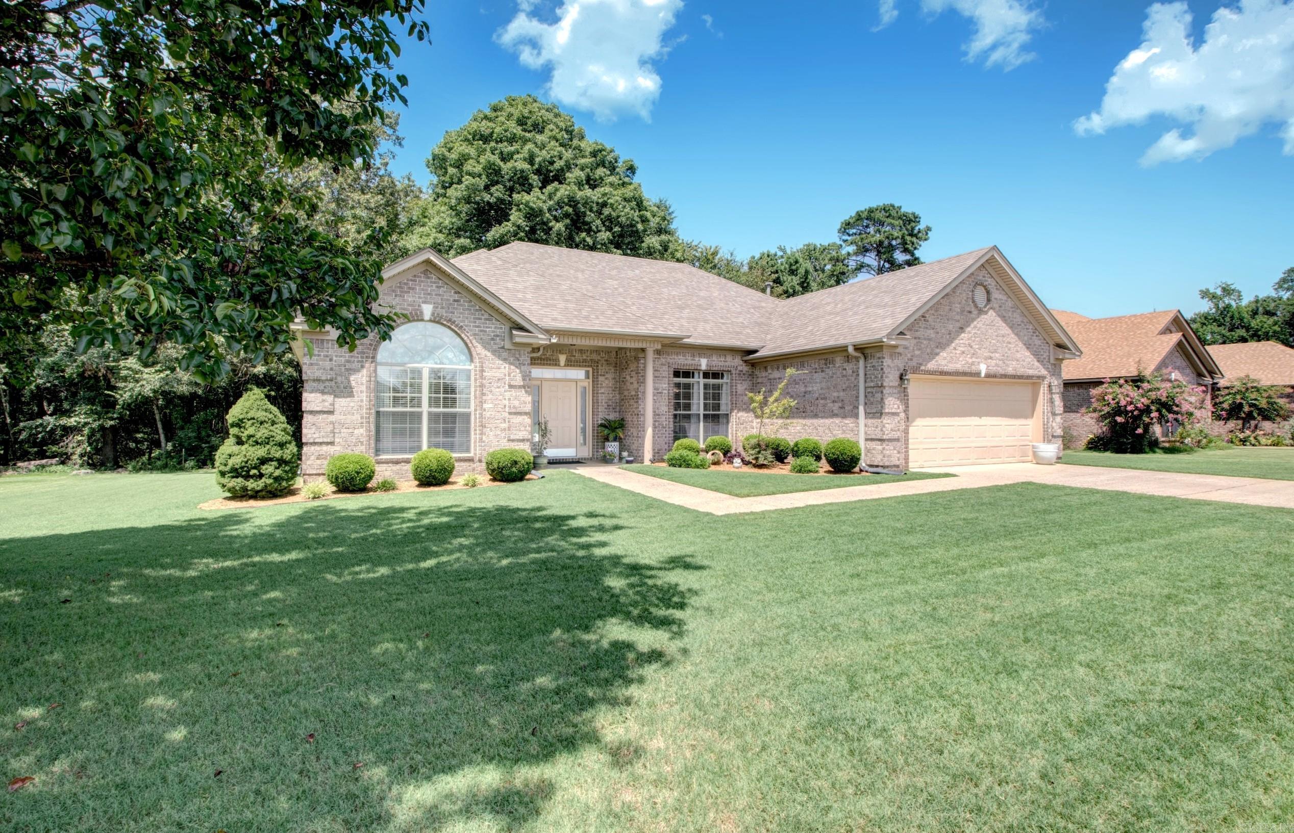 LEGACY VILLAGE - Residential