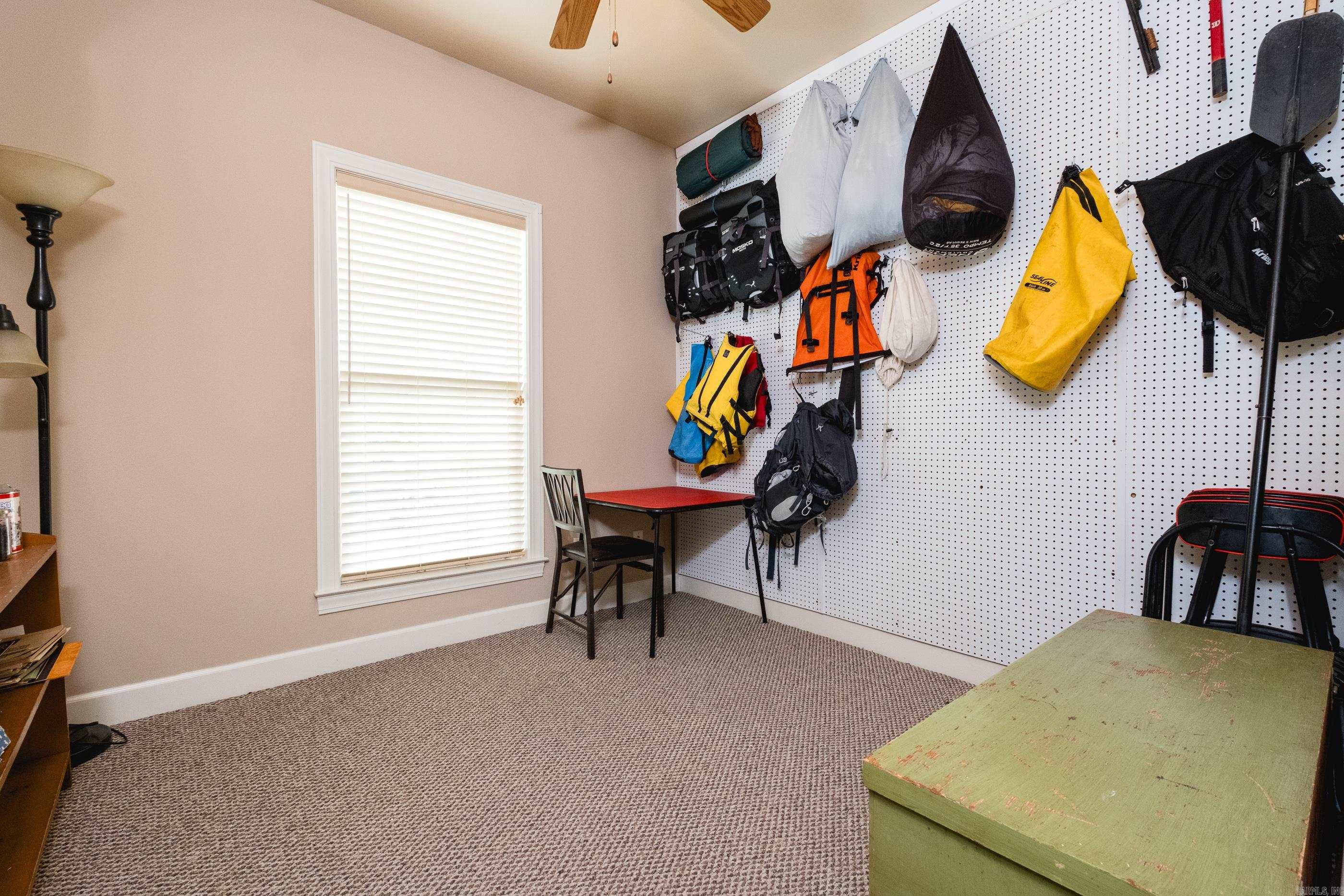 PINNACLE VALLEY COURT - Residential