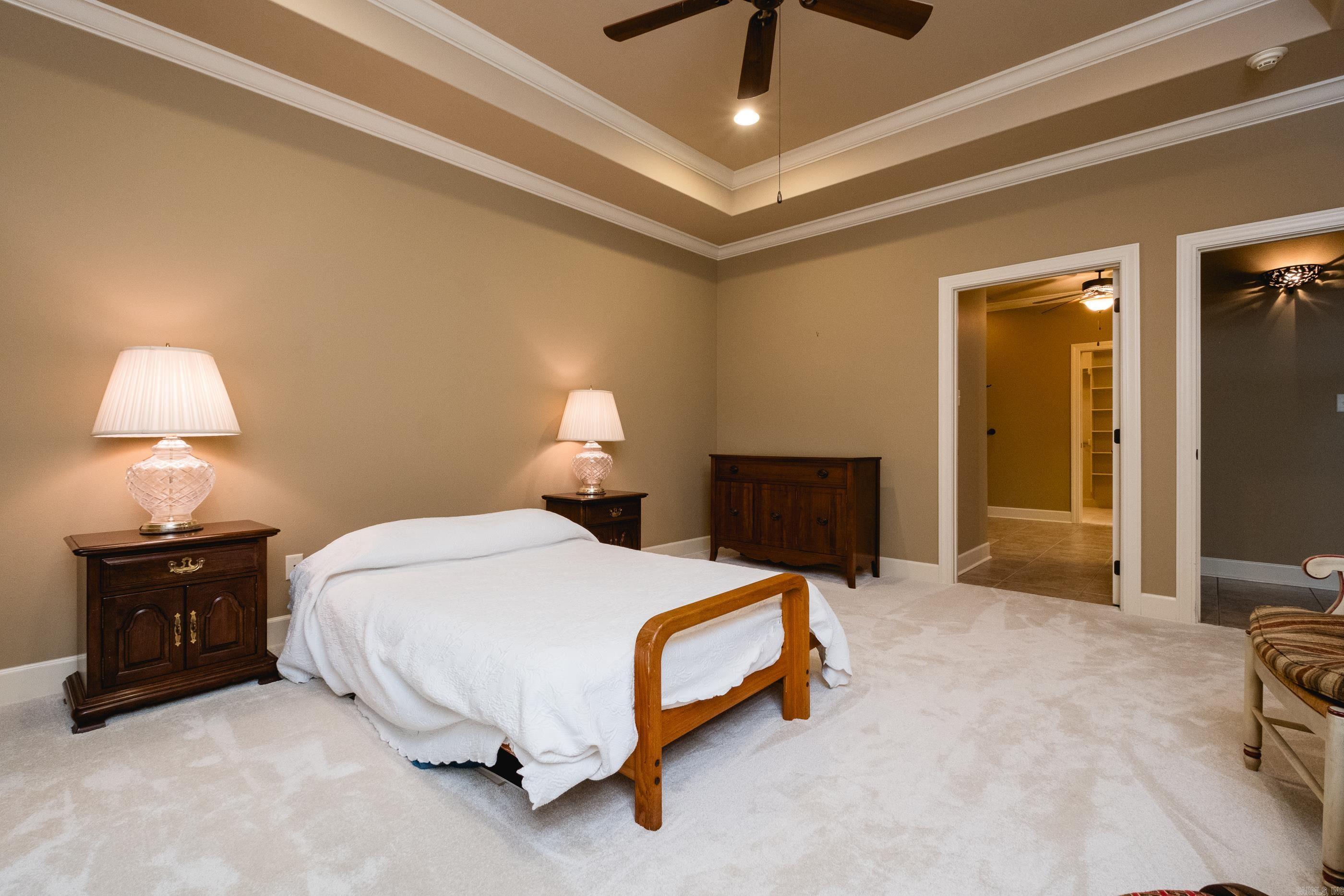 PINNACLE VALLEY COURT - Residential