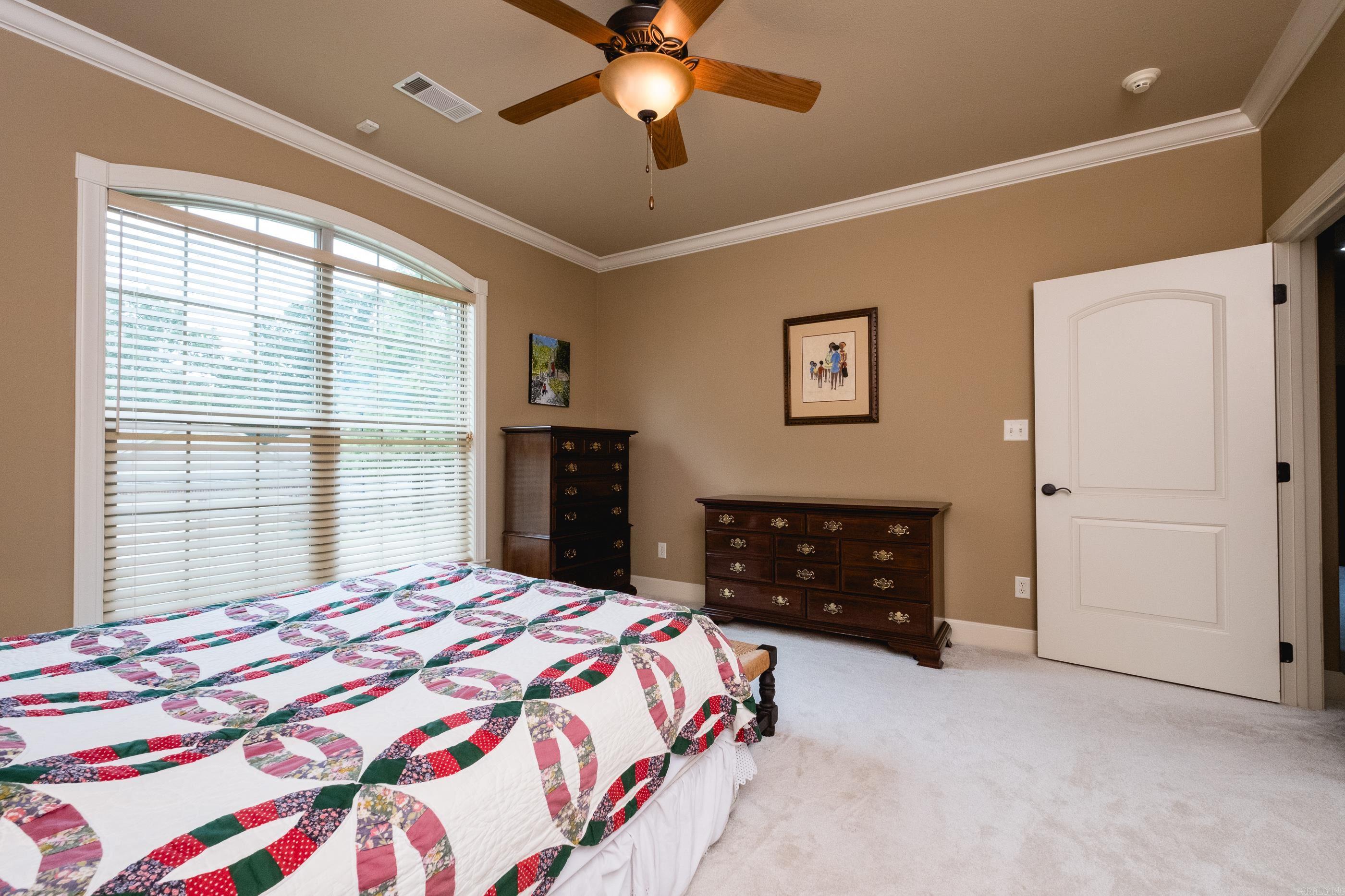 PINNACLE VALLEY COURT - Residential