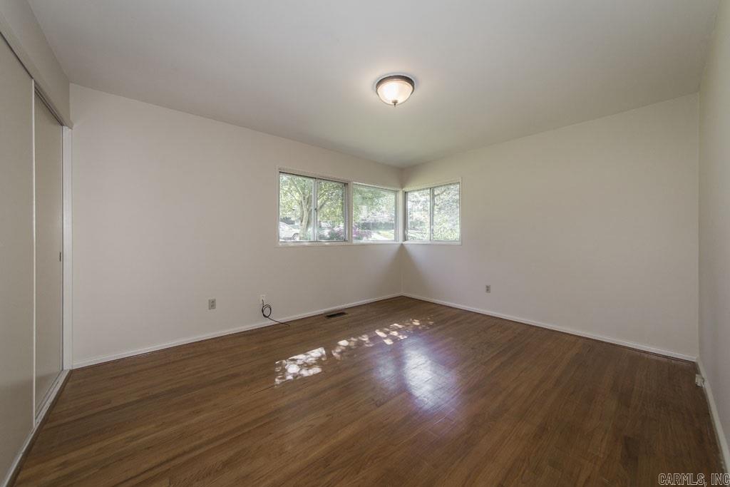 MEADOWCLIFF - Residential