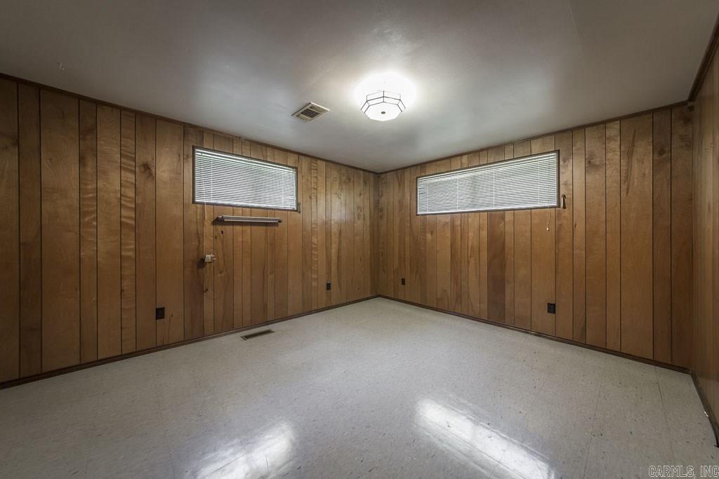 MEADOWCLIFF - Residential