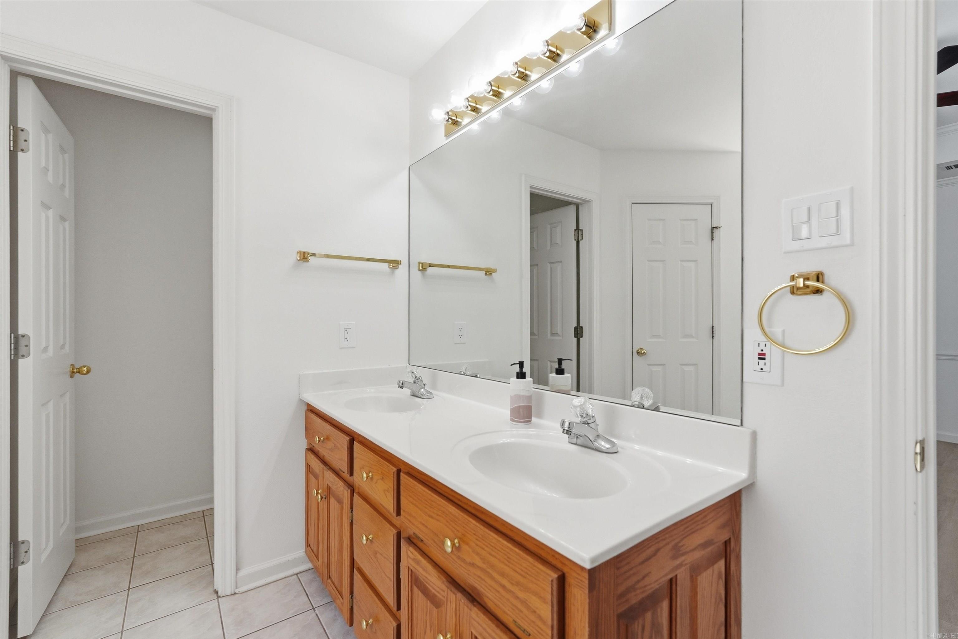 CHERRY CREEK ADDN - Residential