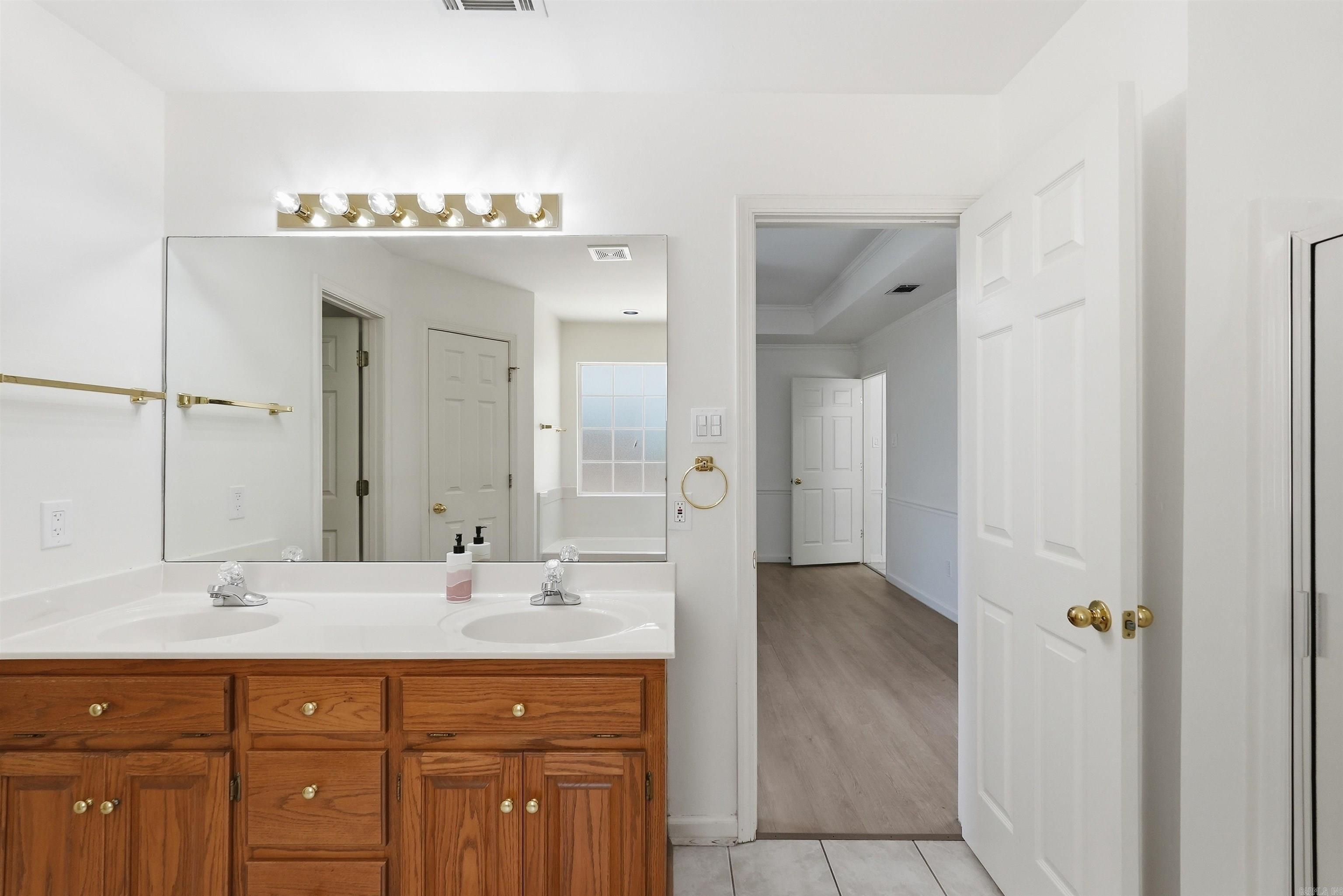 CHERRY CREEK ADDN - Residential