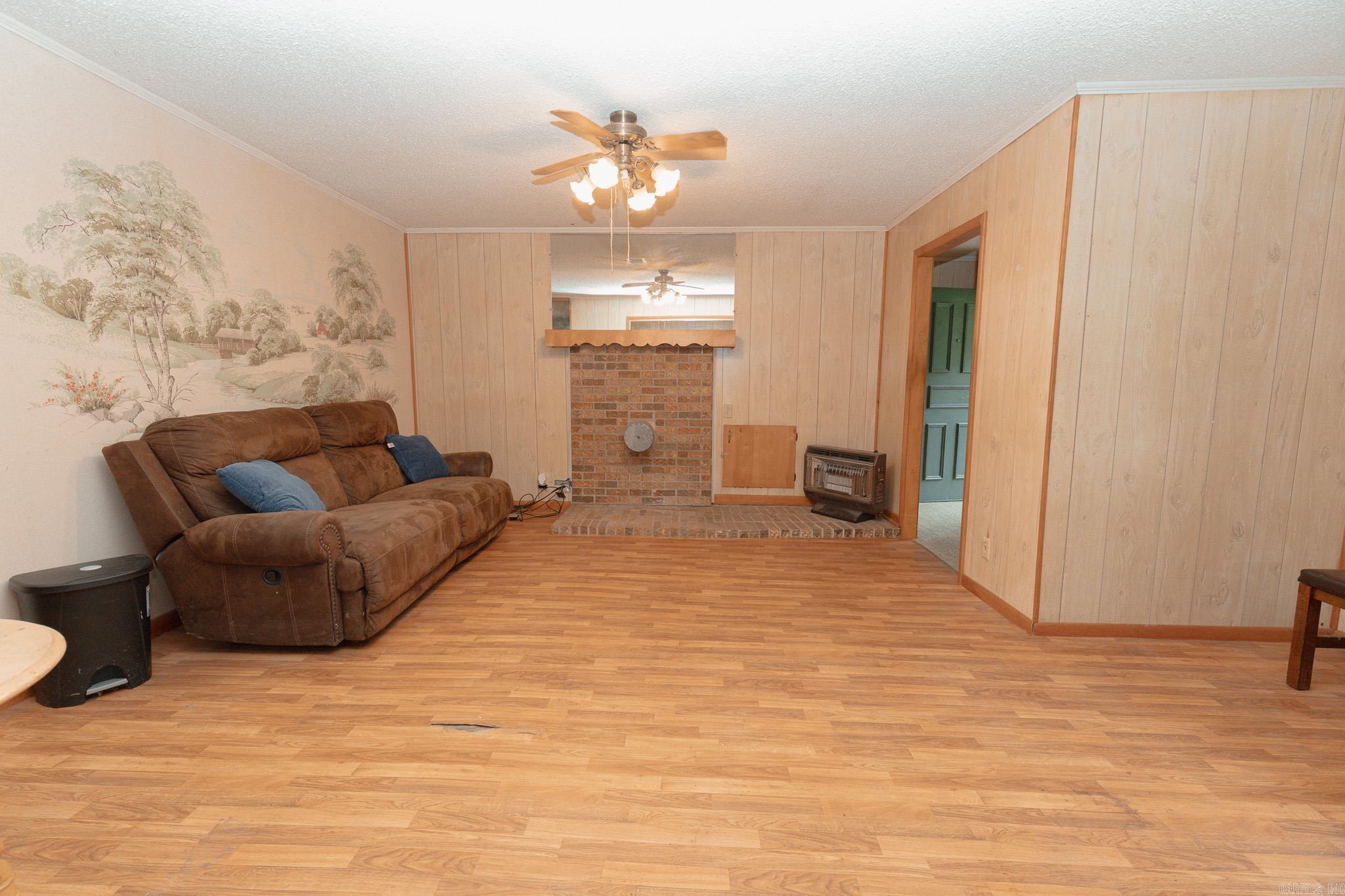 WOODLAWN - Residential
