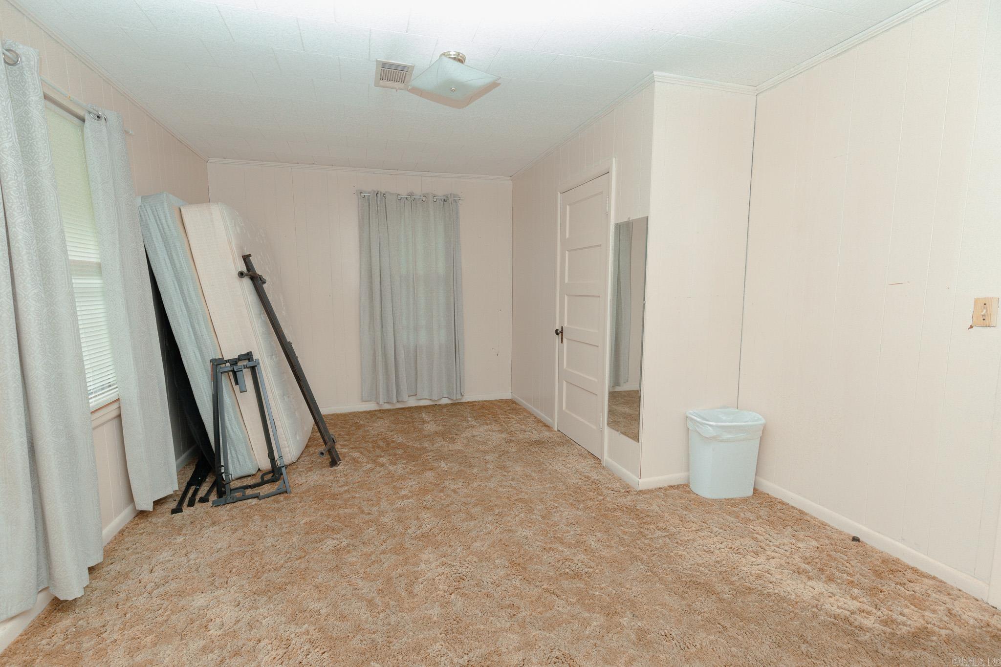 WOODLAWN - Residential