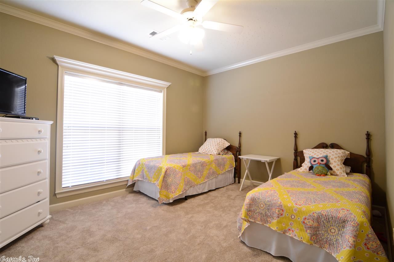 MILLERS CROSSING - Residential