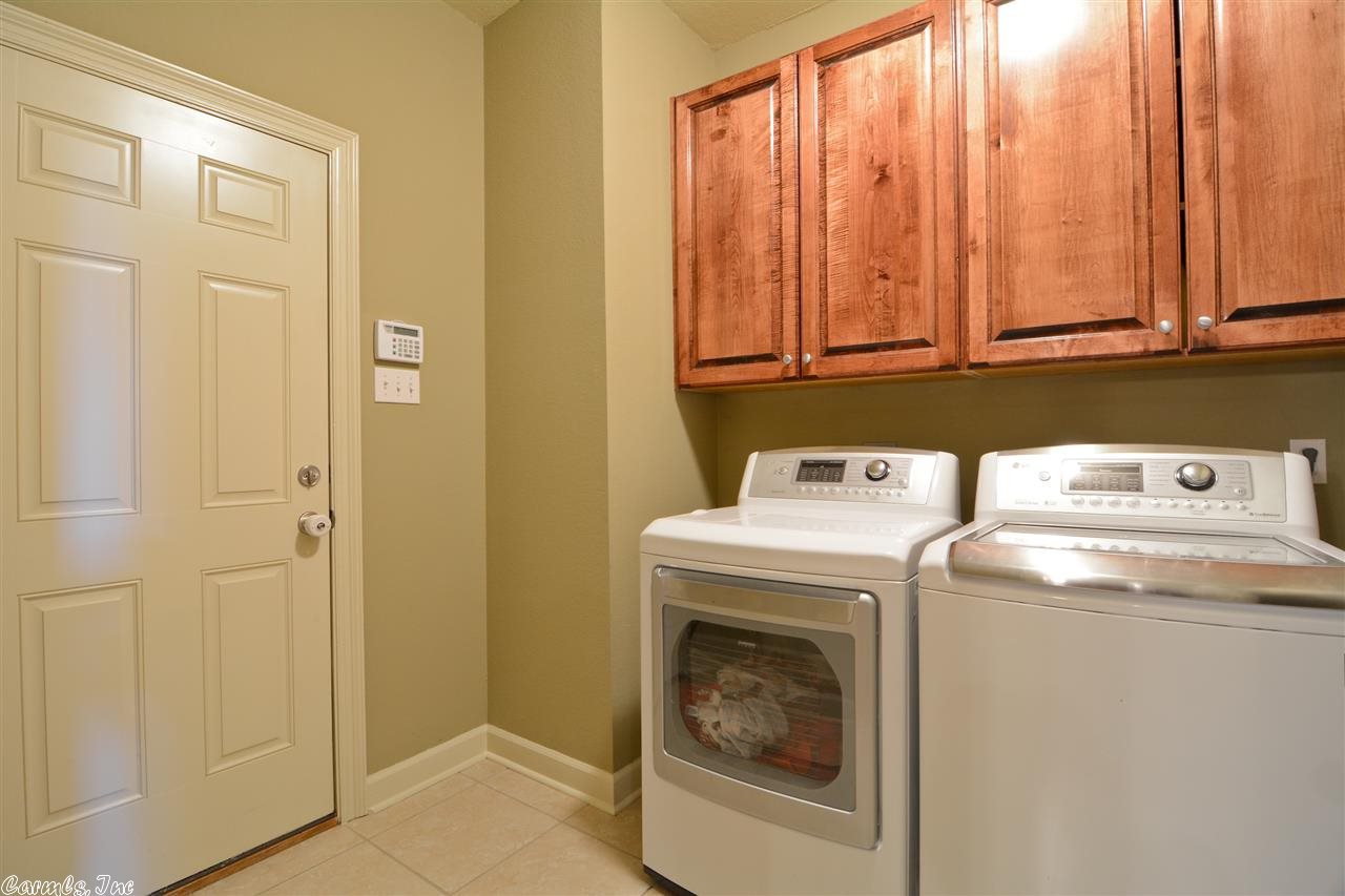 MILLERS CROSSING - Residential