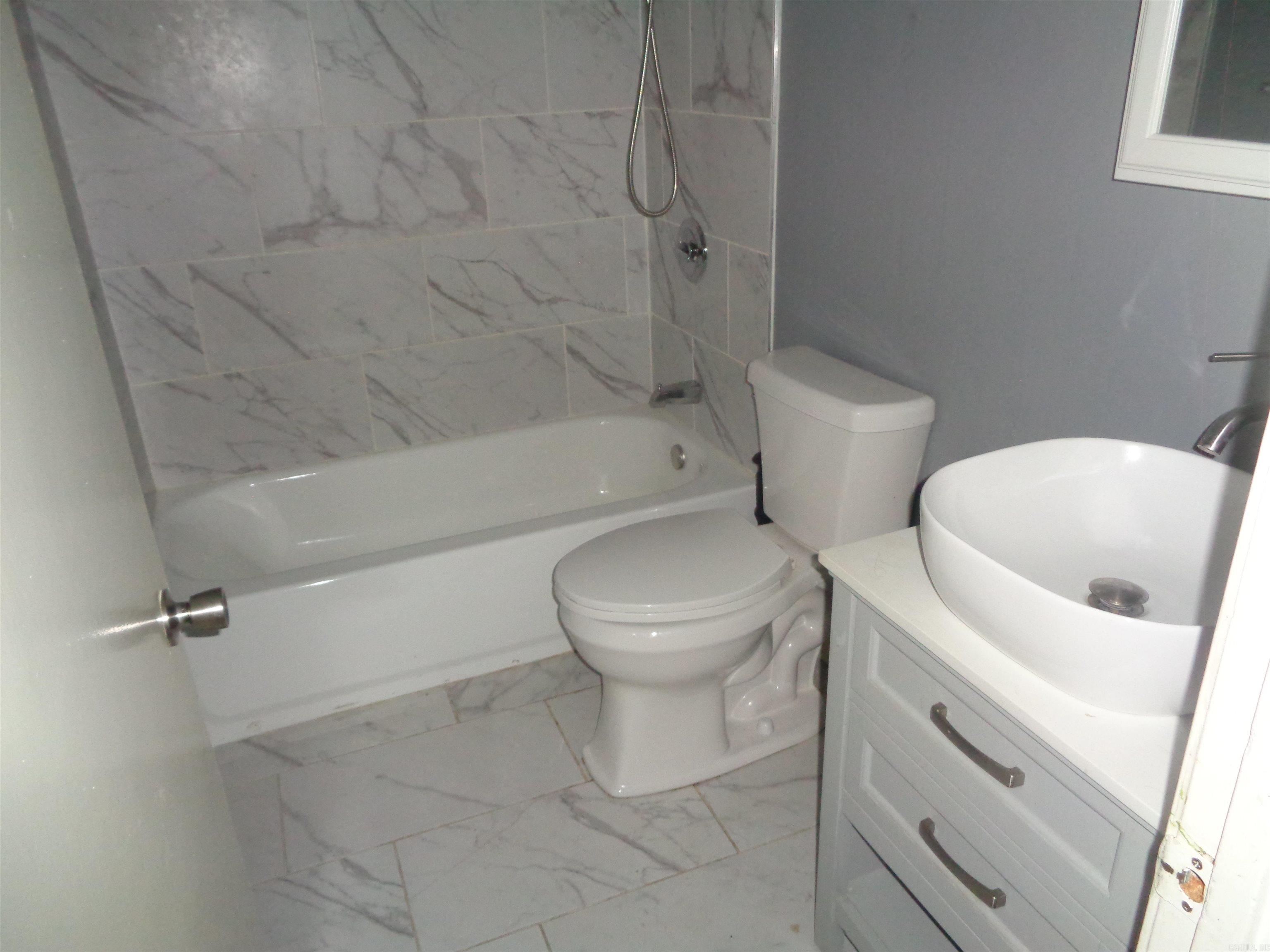 Flemming & Bradford - Residential Lease