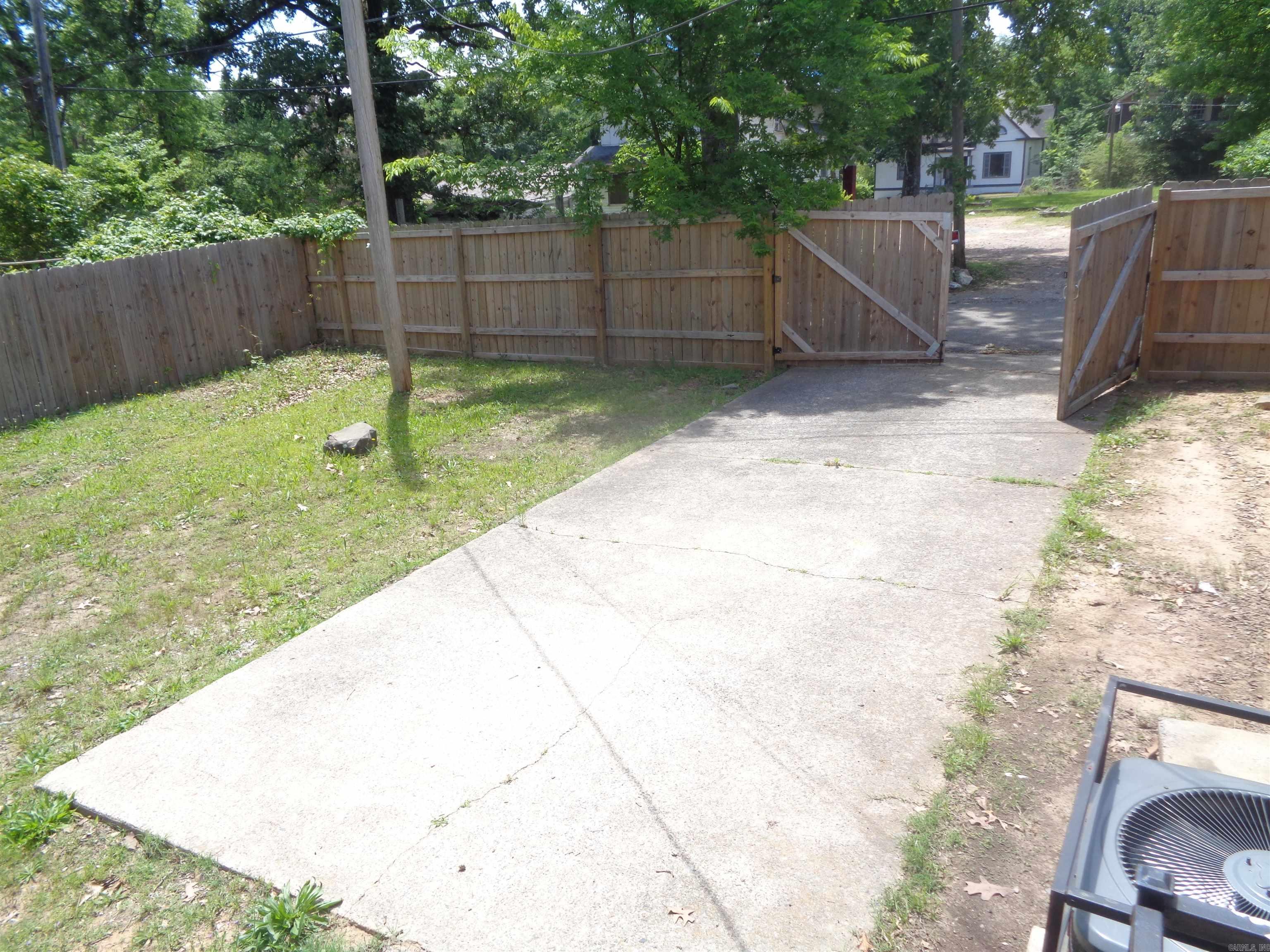 Flemming & Bradford - Residential Lease