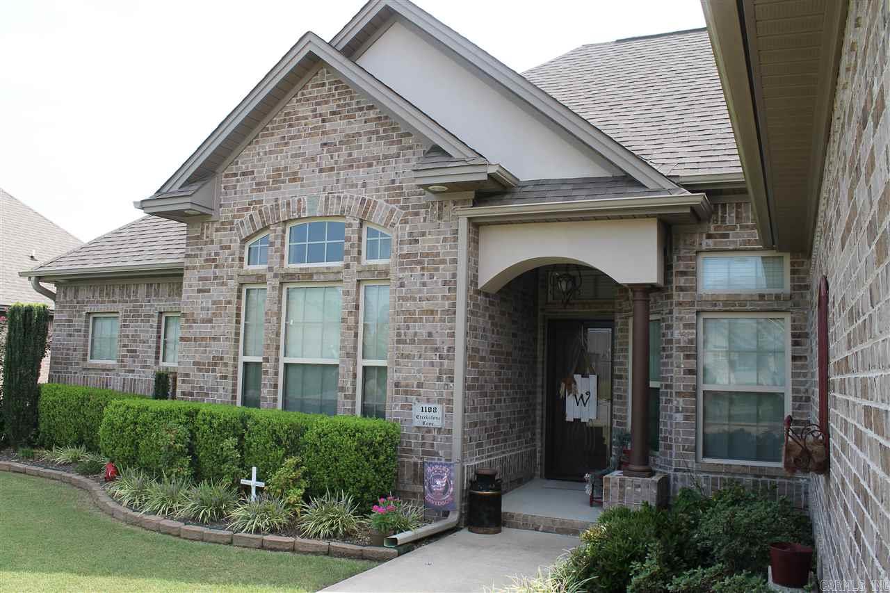 This was a custom build home built by Dietz Construction.  Large lot. 11'foot ceiling in the den.  Open Floor Plan throughout for entertaining.  Gas Log fireplace. Masterbath has jacuzzi tub and shower.  Kitchen has tons of cabinets and granite countertops.  Covered patio.