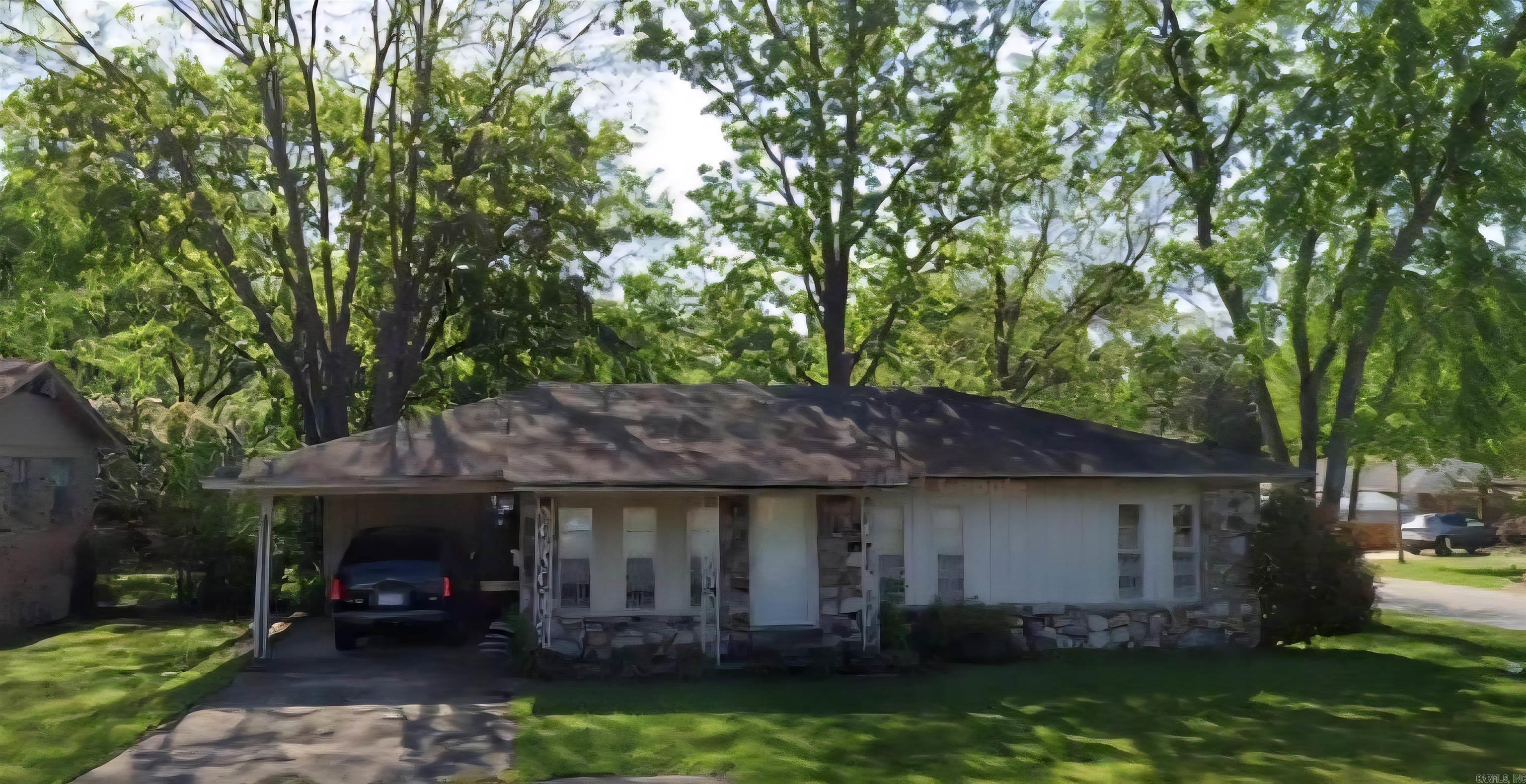 3 beds 1.5 baths