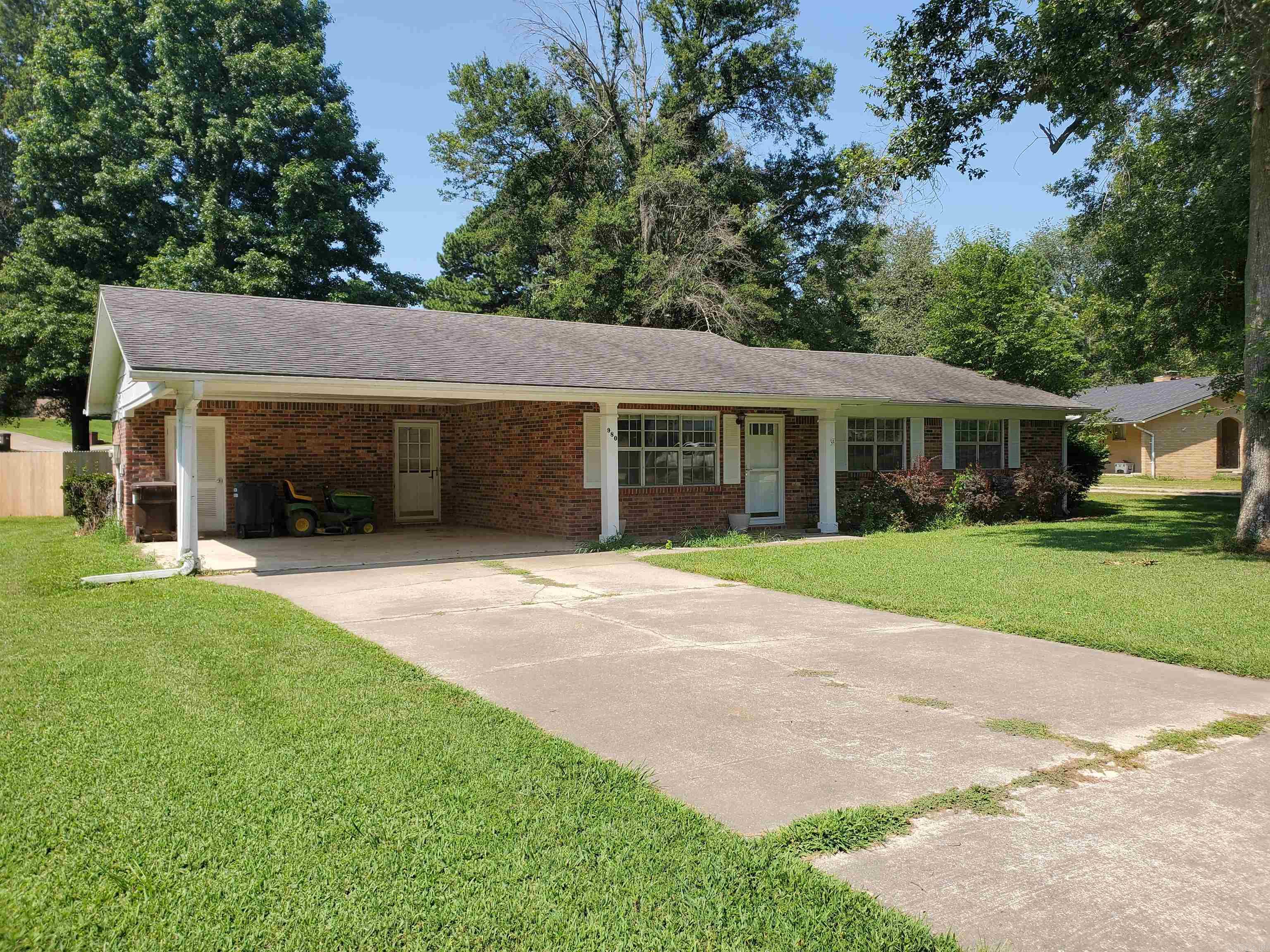 BALLARD HEIGHTS - Residential
