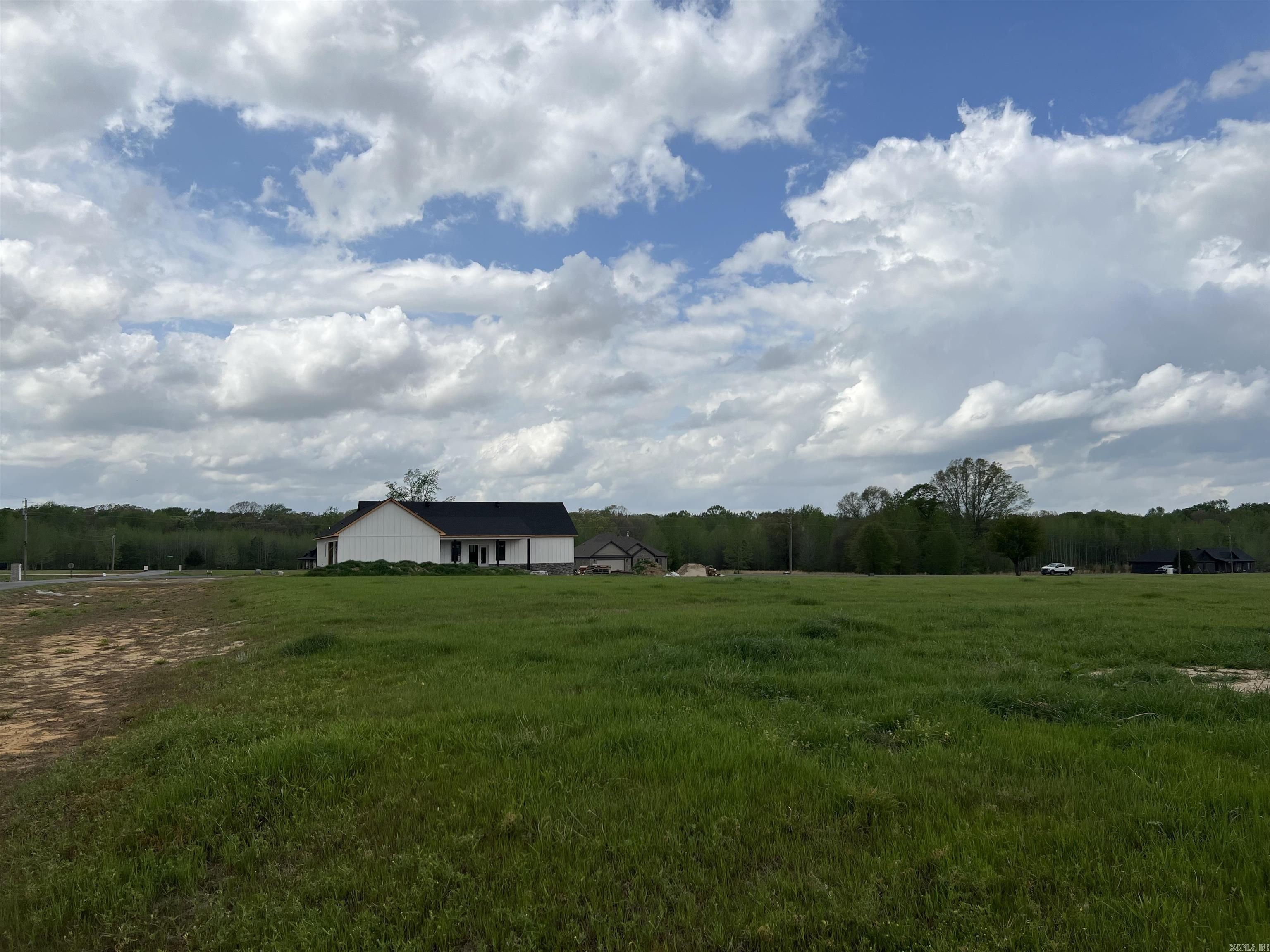 JACKSON ACRES - Residential