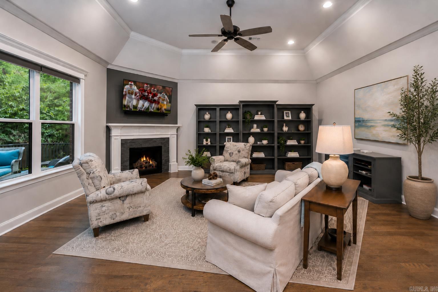 CHENAL VALLEY EPERNAY PLACE - Residential