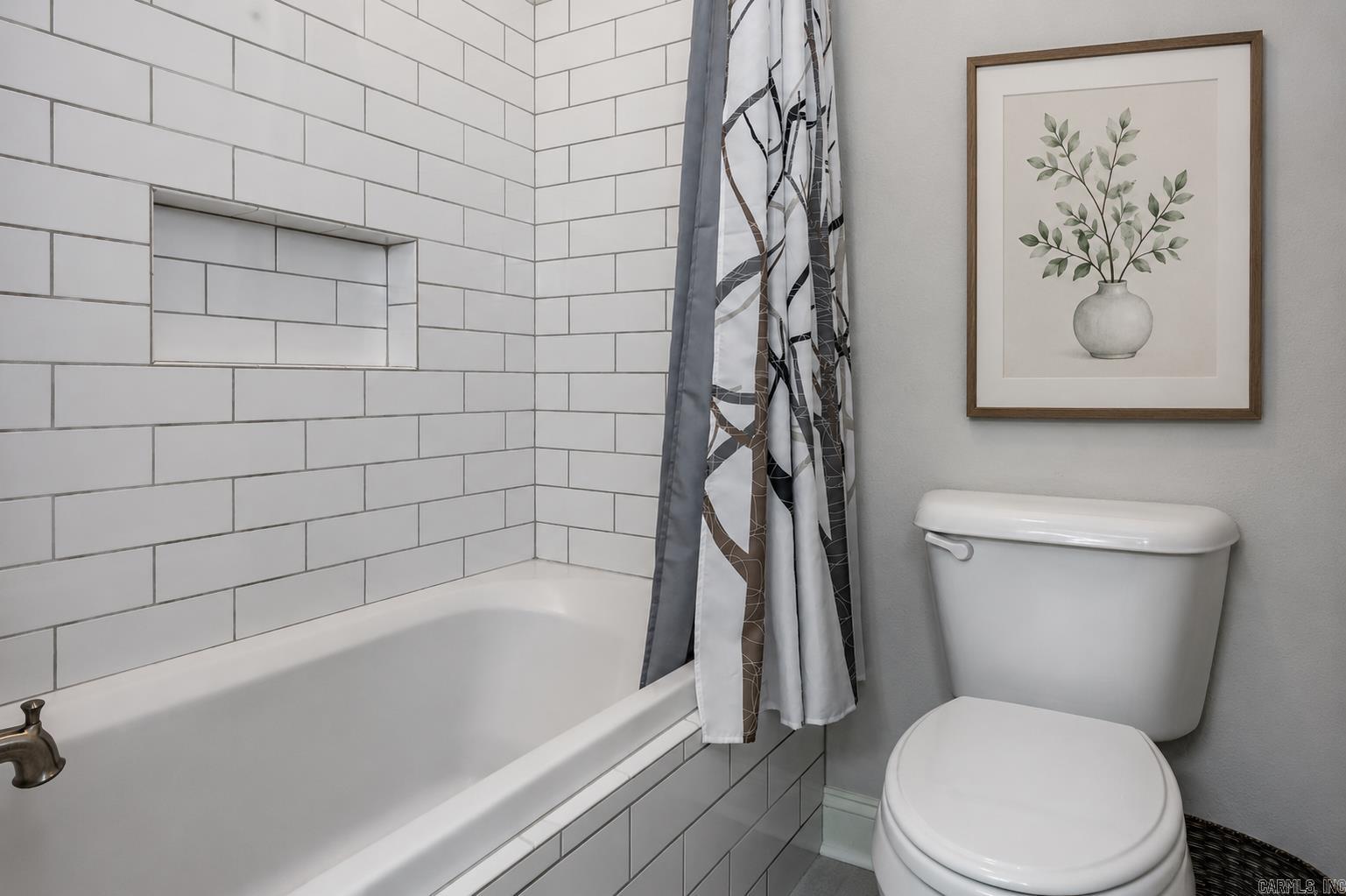 CHENAL VALLEY EPERNAY PLACE - Residential